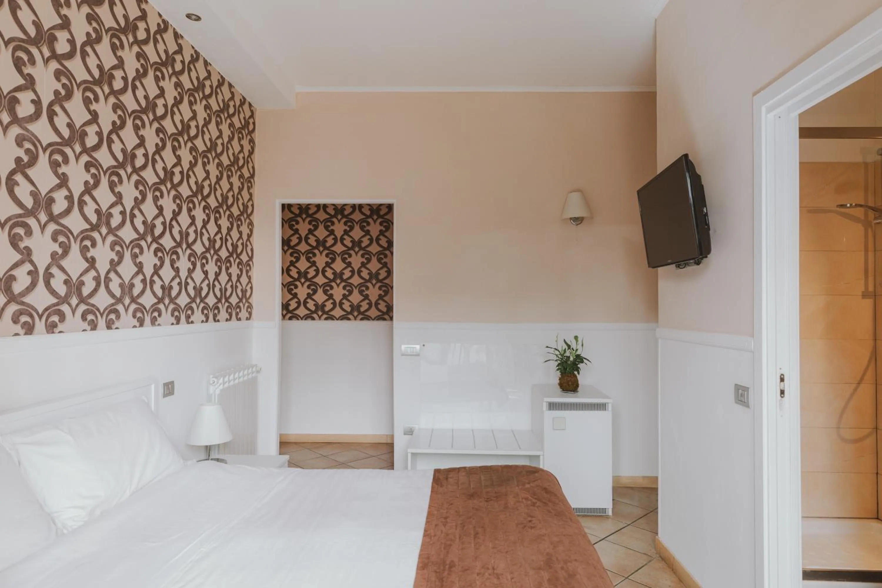 Photo of the whole room, Bed in Residenza Il Giglio