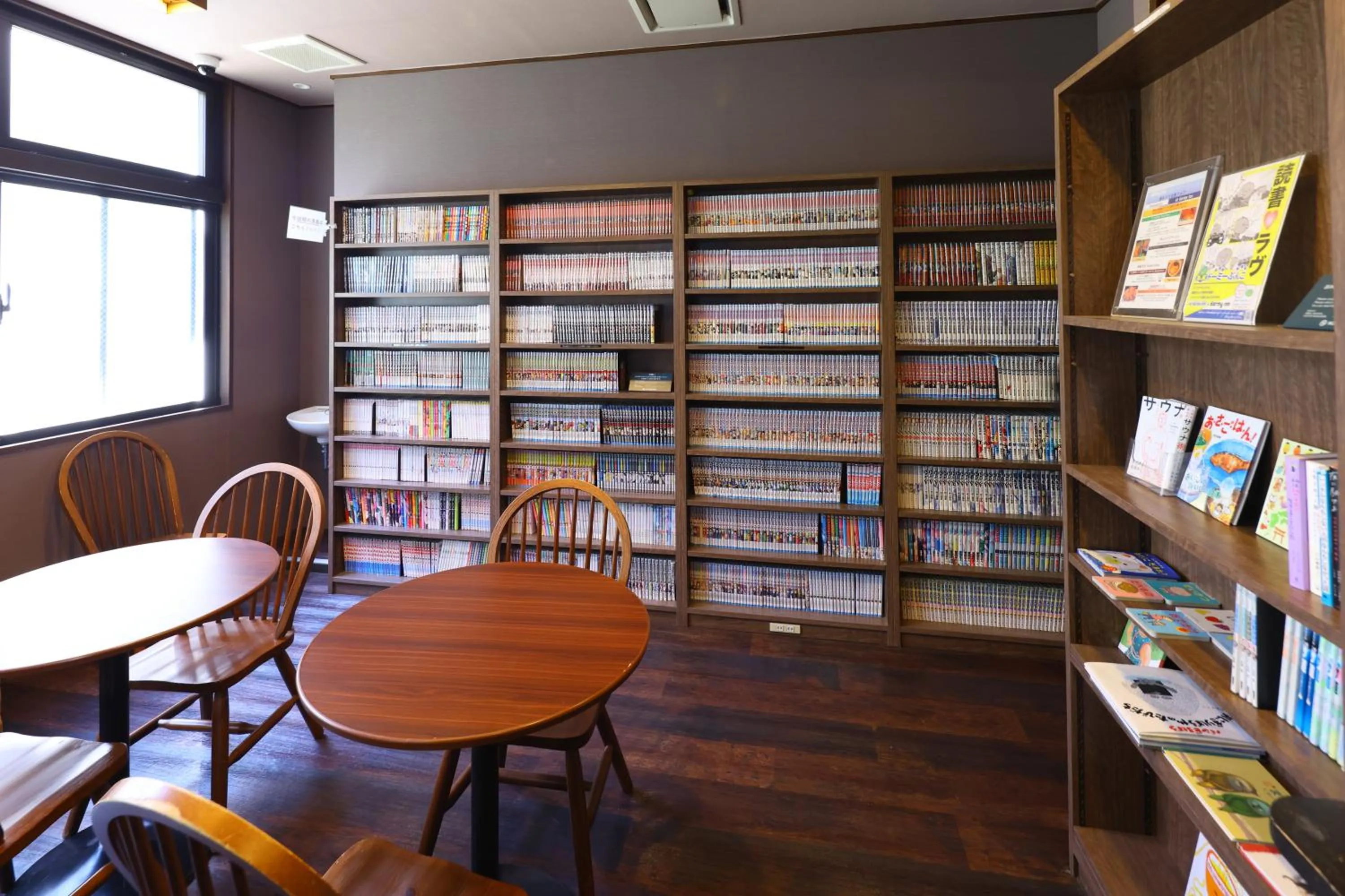 Seating area in Dormy Inn Express Mikawaanjo