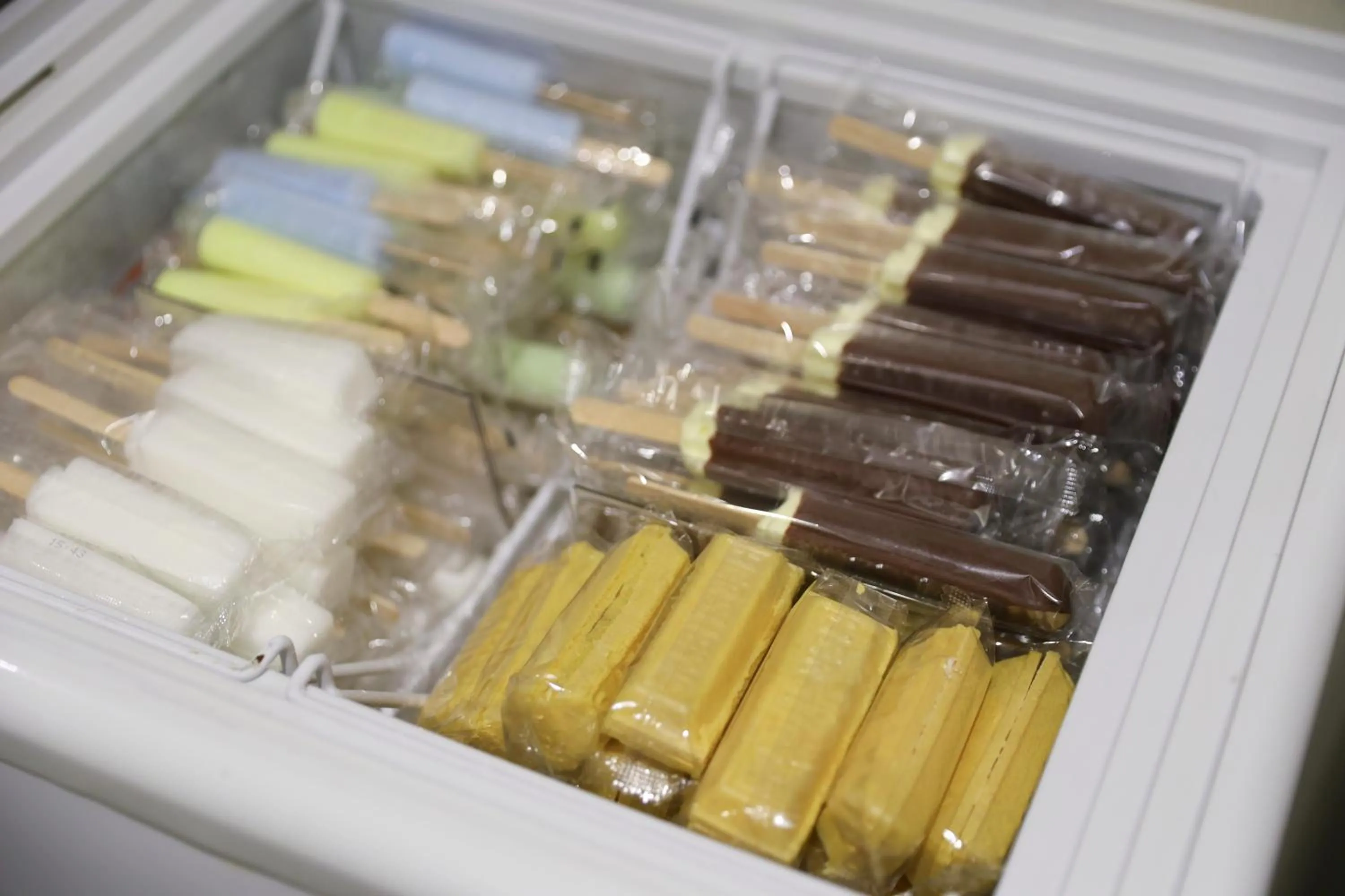 Food and drinks in Dormy Inn Express Mikawaanjo