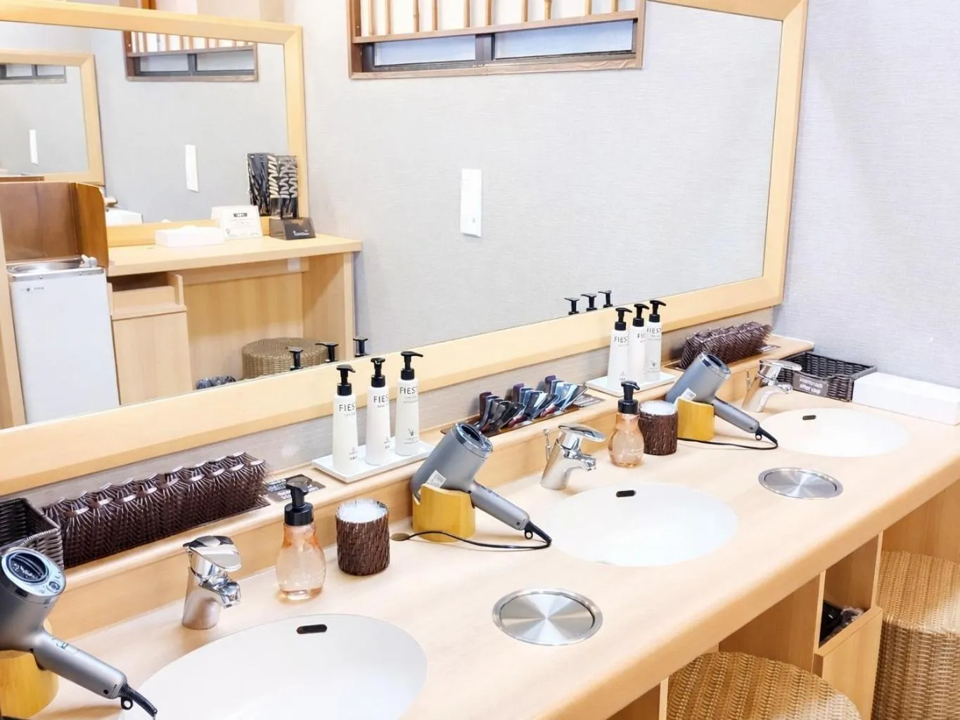 Hot Spring Bath in Dormy Inn Express Mikawaanjo