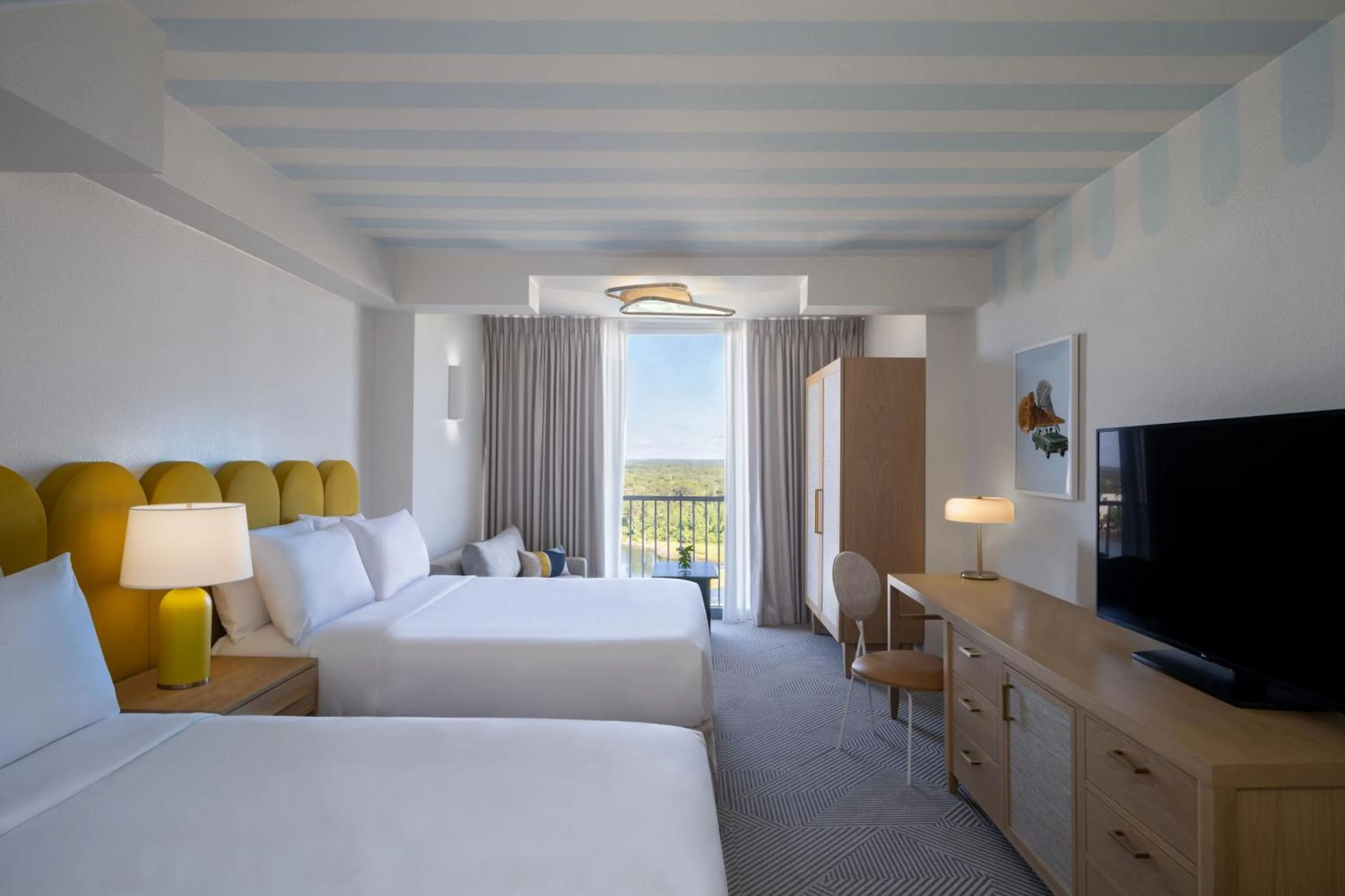 Photo of the whole room, Bed in Renaissance Orlando Resort - Disney Springs Area