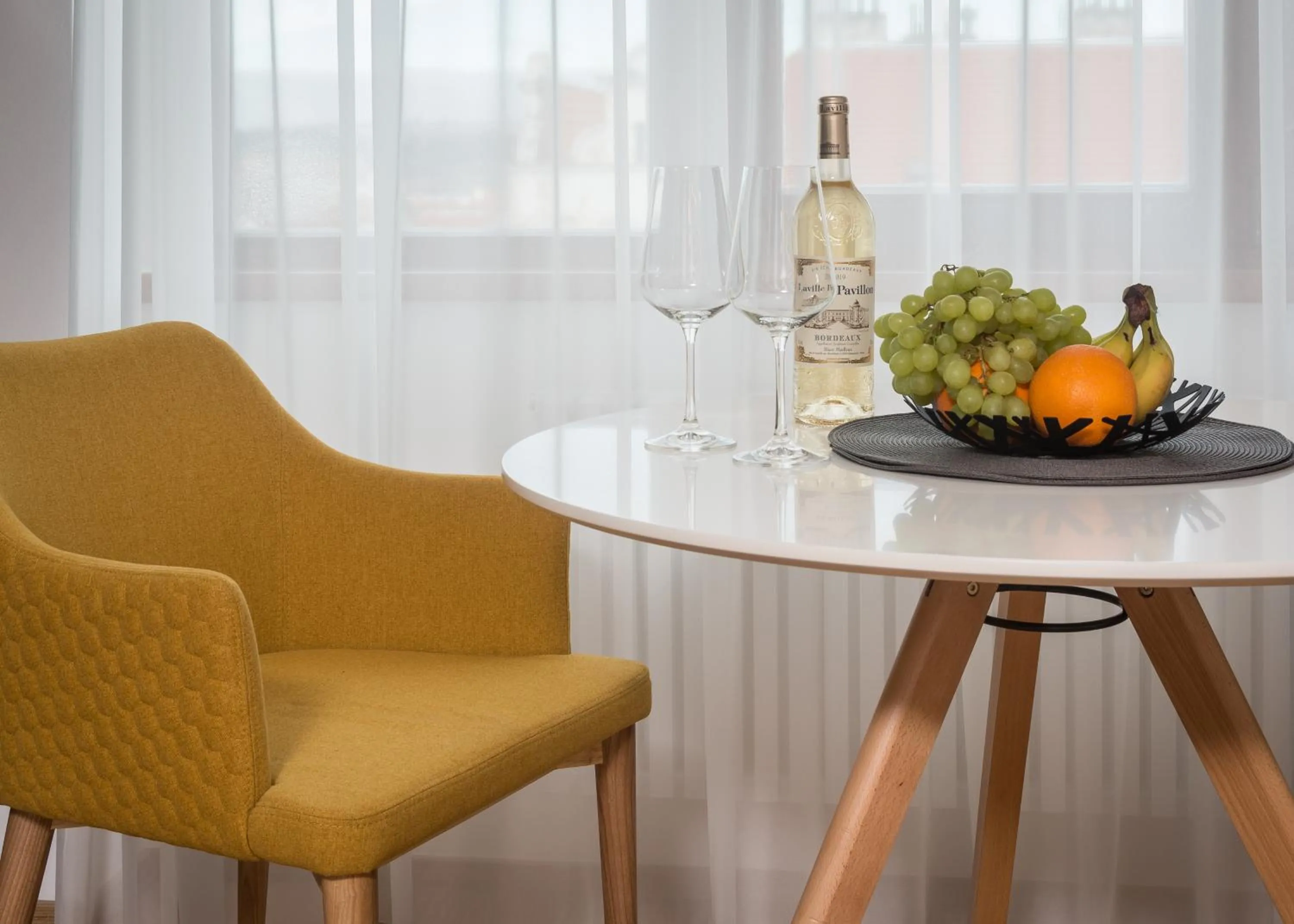 Seating area in Fully renovated stylish duplex in a convenient location