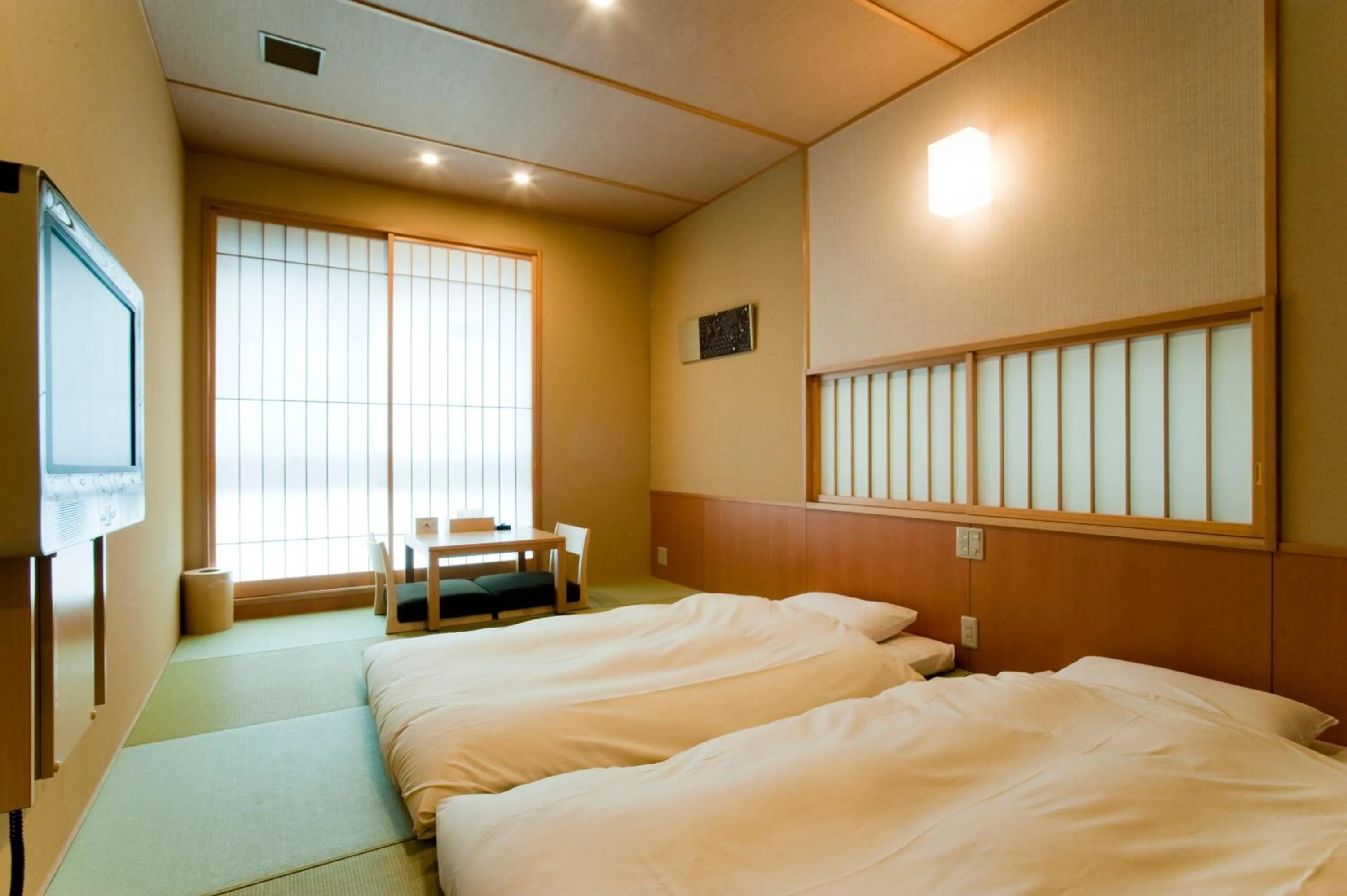 Photo of the whole room, Bed in Ochanomizu Hotel Shoryukan