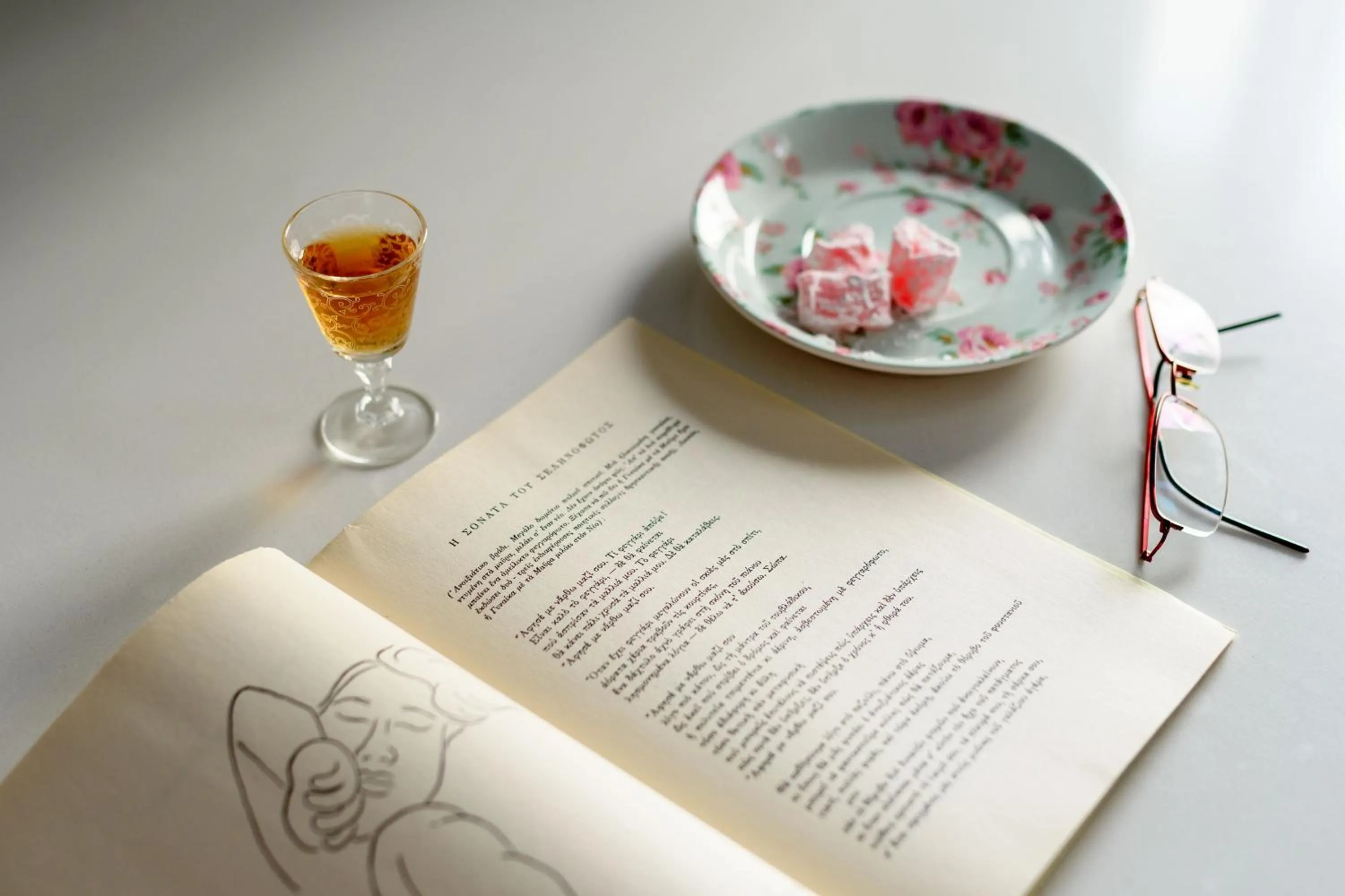 Decorative detail in Arvanitis Cave Village