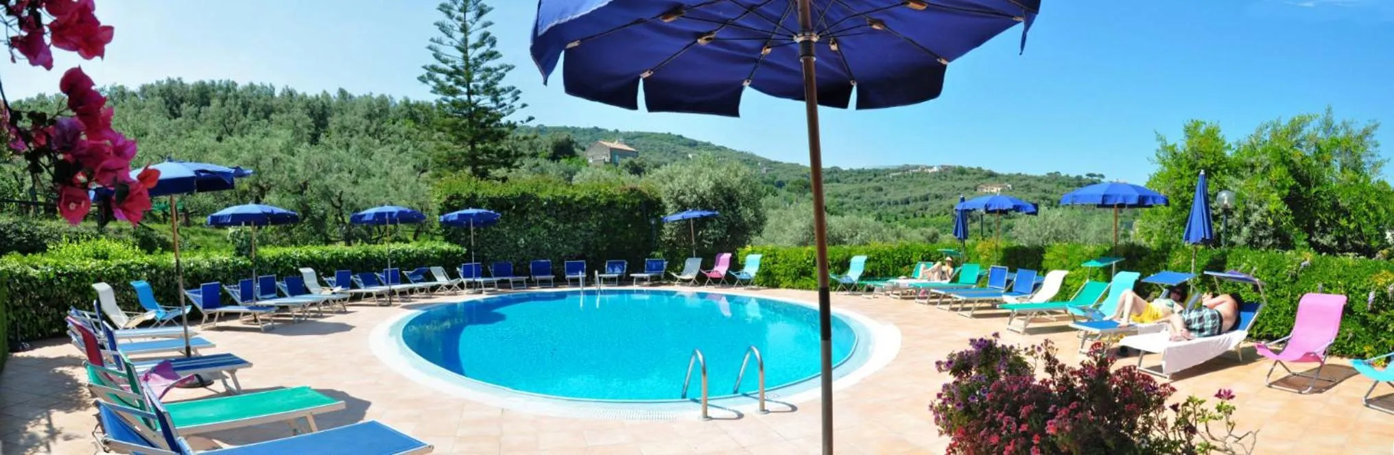 Swimming pool in Hotel La Badia