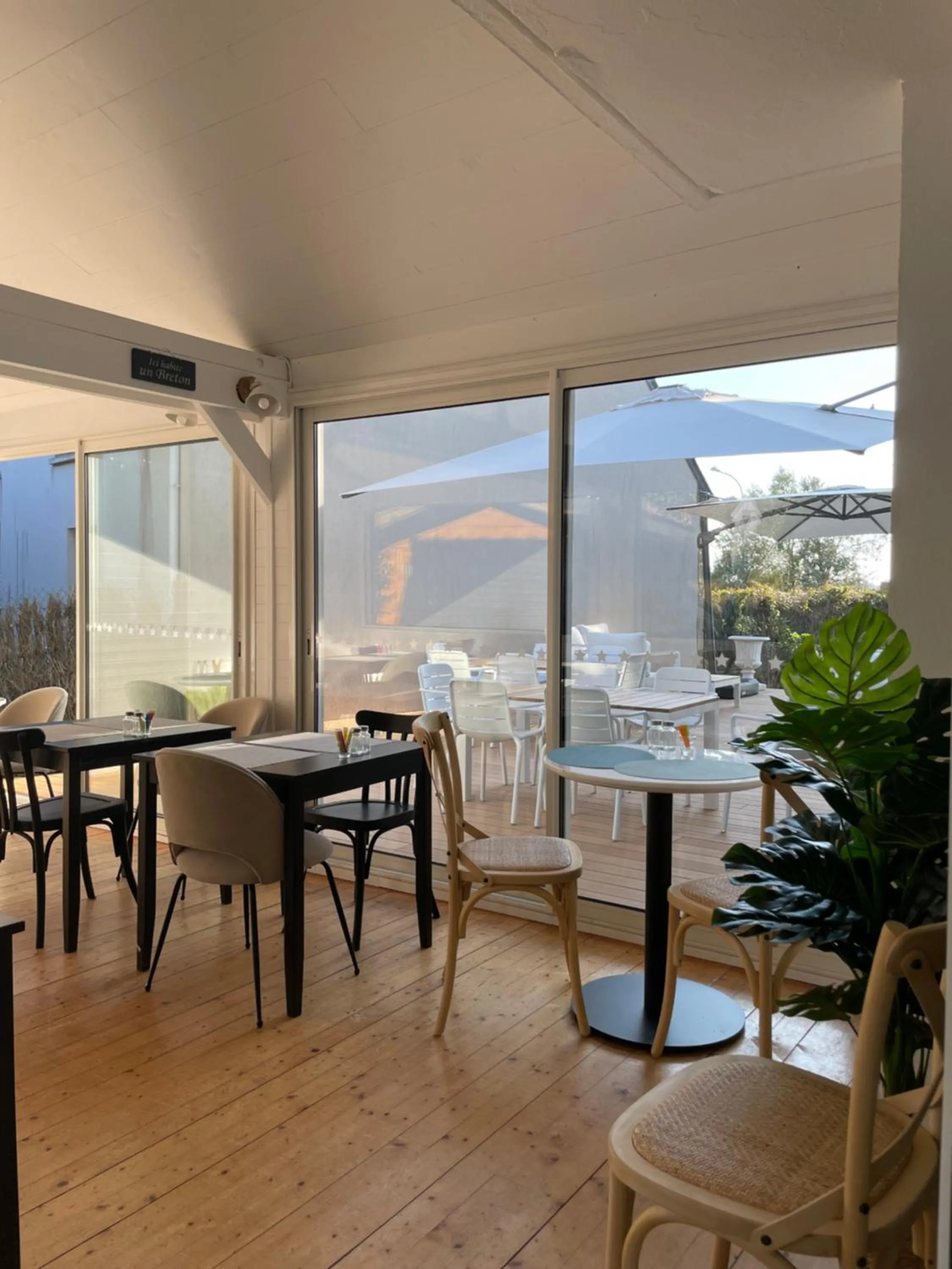 Breakfast in Hotel La Licorne