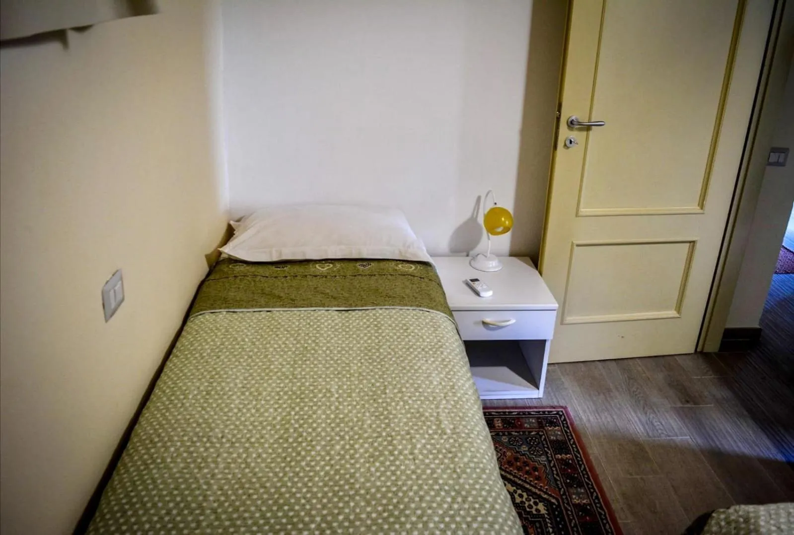 Bed in Due Passi B&B