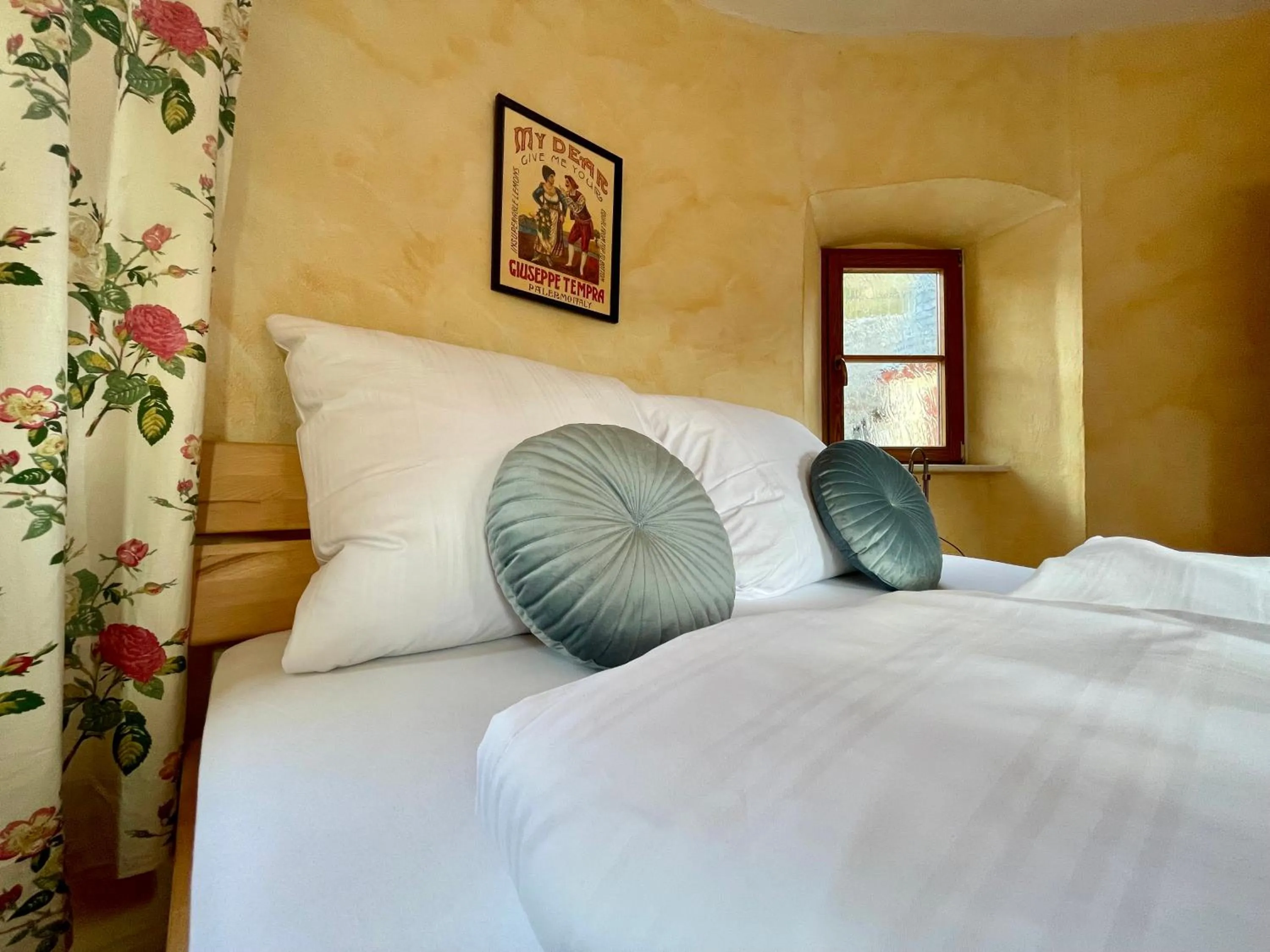 Bed in Hotel Schloss Zell