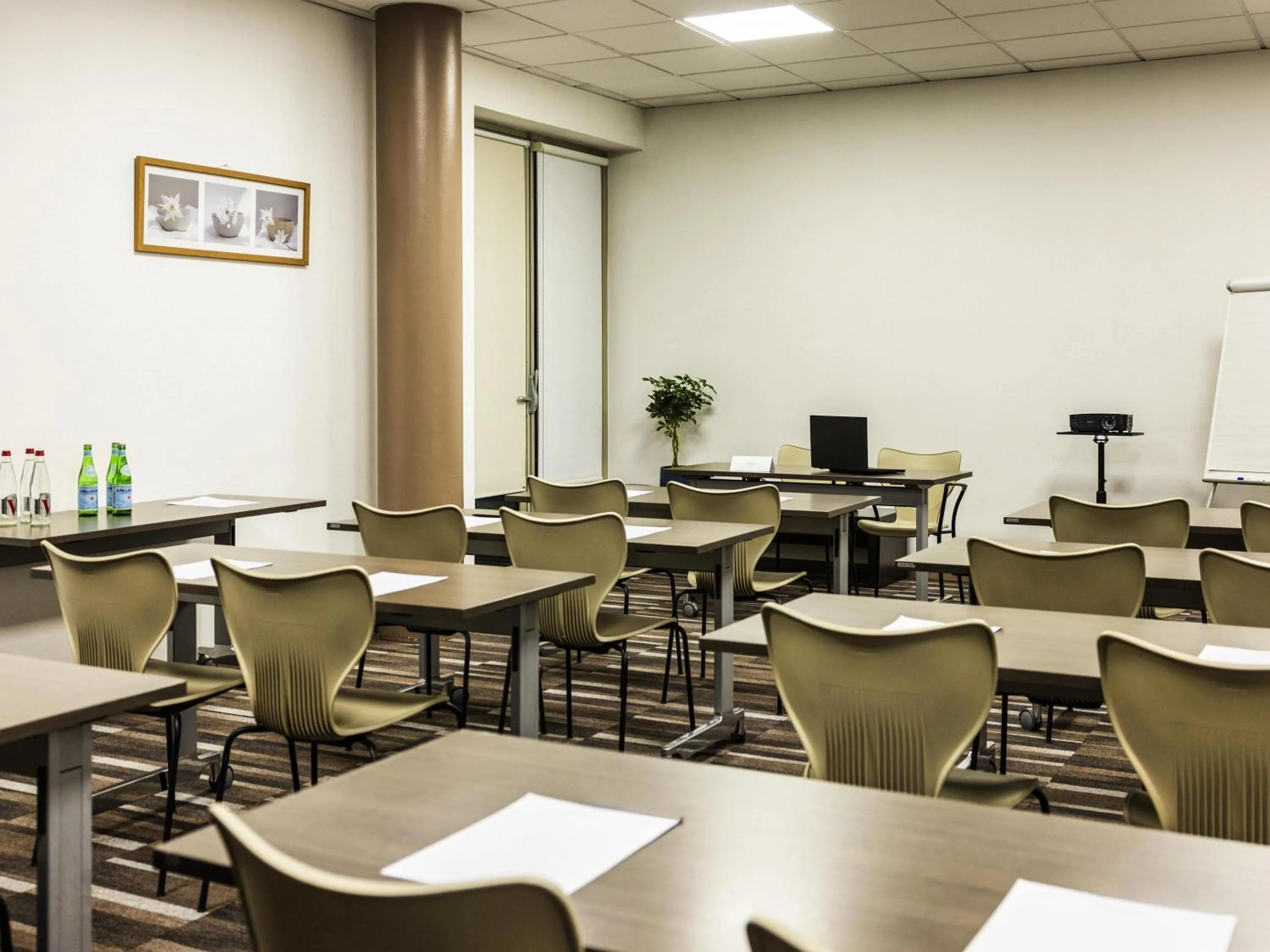 Meeting/conference room in Mercure Agen Centre