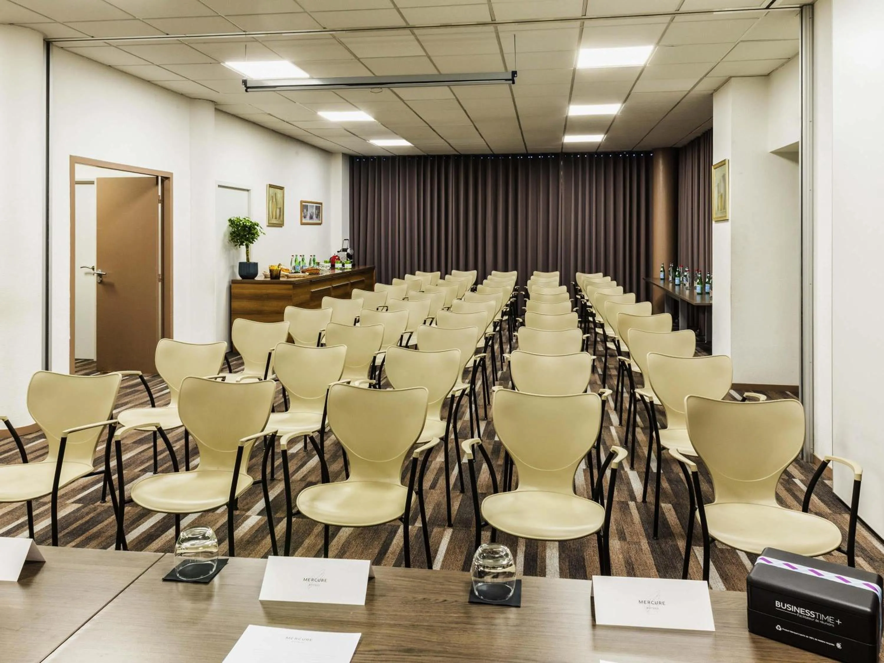 Meeting/conference room in Mercure Agen Centre