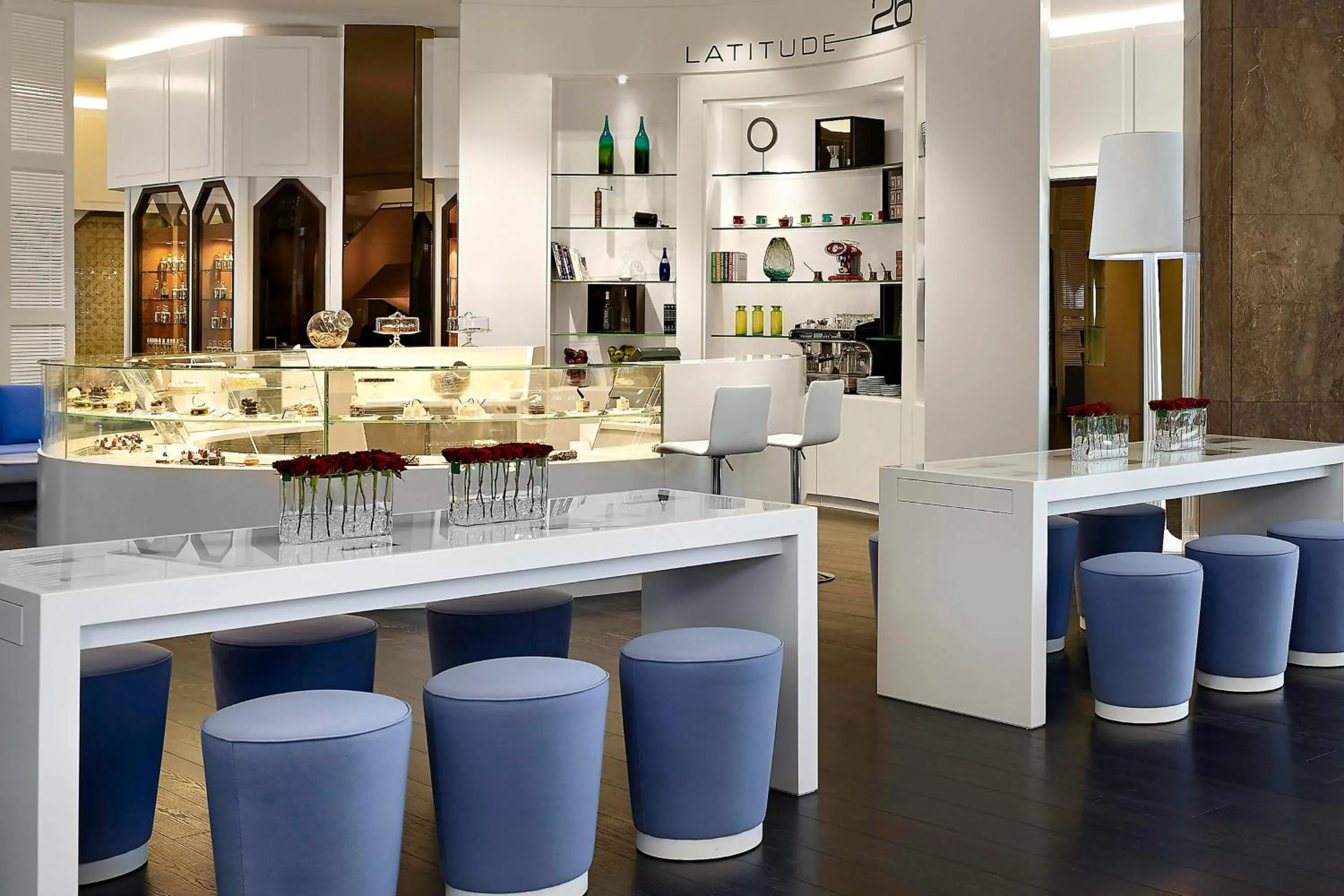 Restaurant/places to eat in Le Meridien Al Khobar