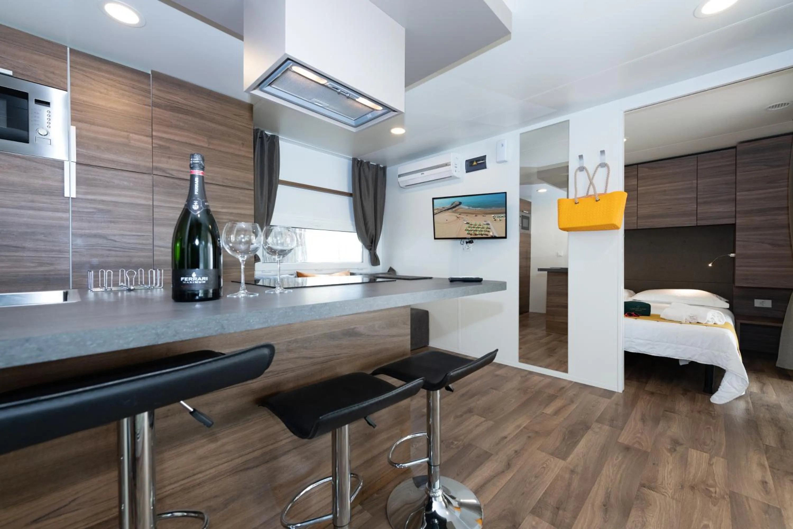 Kitchen or kitchenette in Luxury Camp at Union Lido