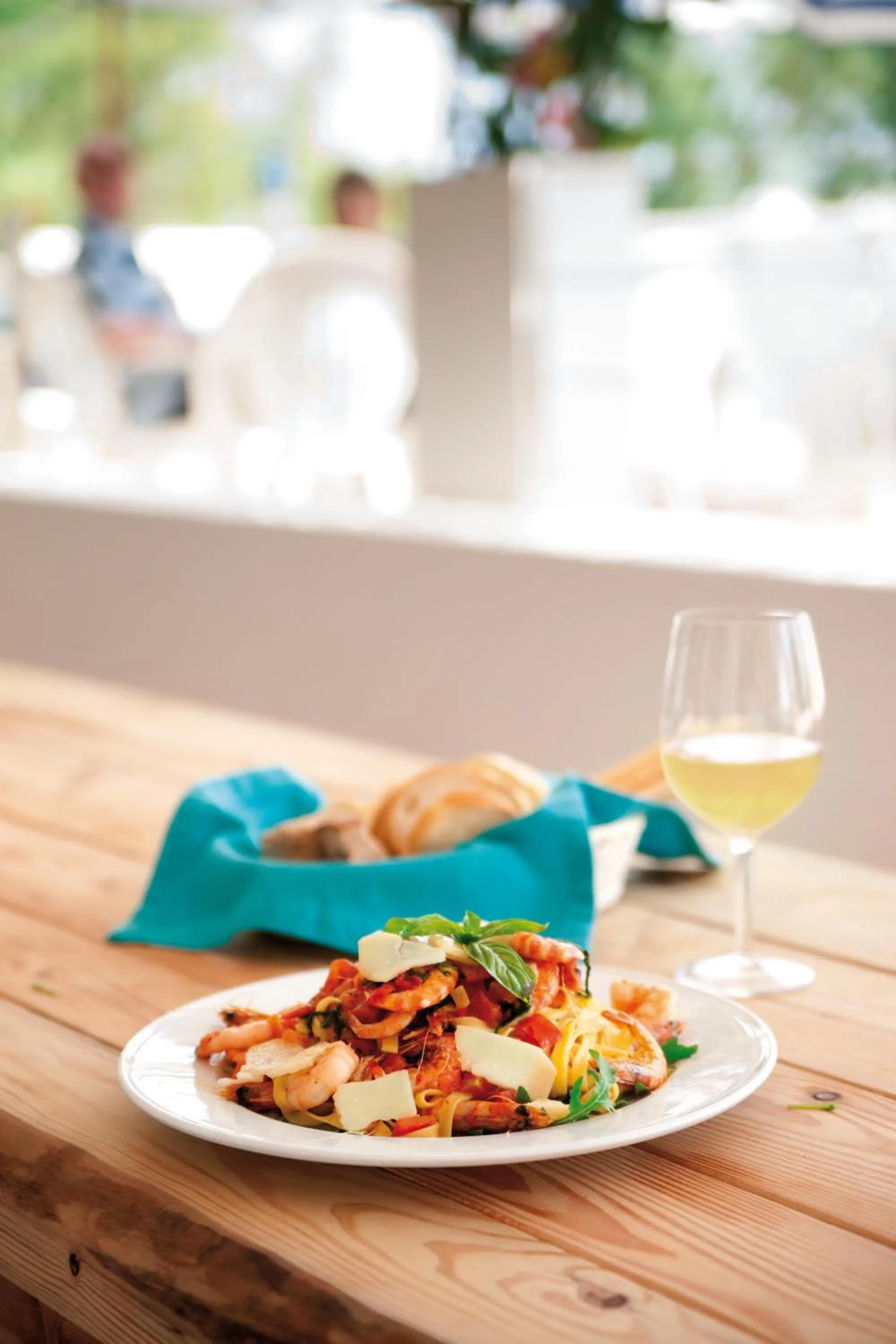 Restaurant/places to eat in Luxury Camp at Union Lido