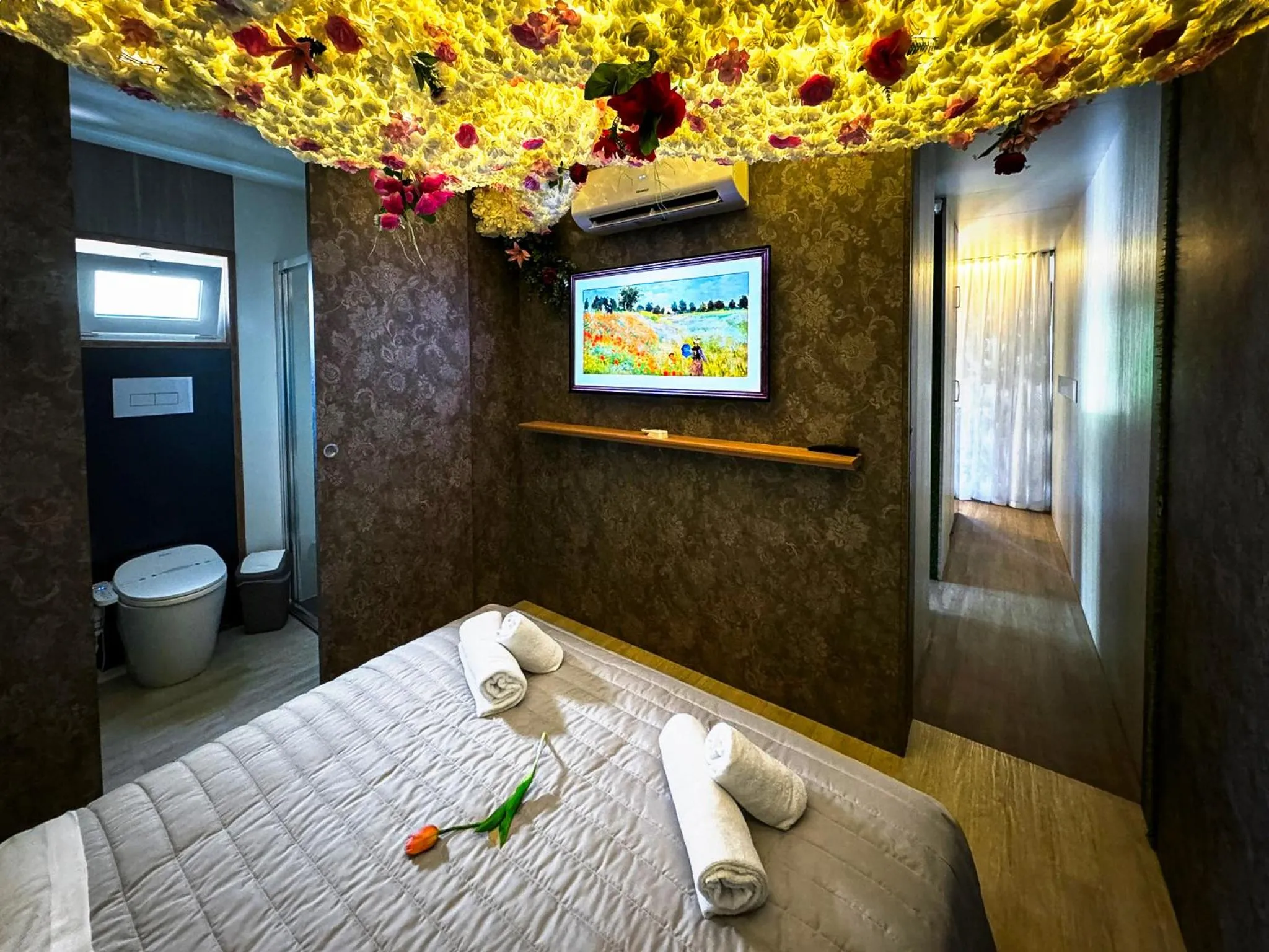 Bedroom, Bed in Luxury Camp at Union Lido