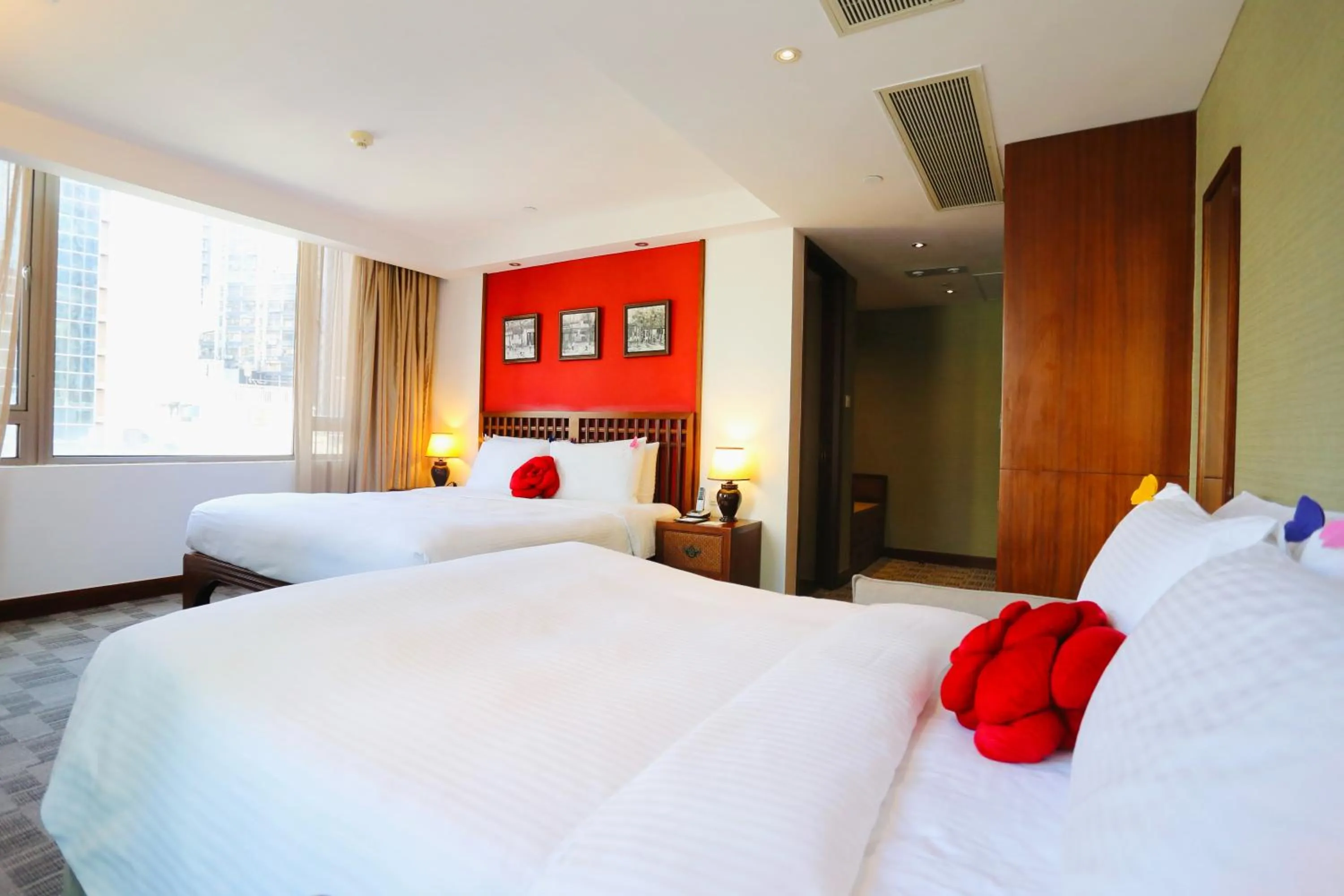 Bed in Butterfly on Wellington, Central