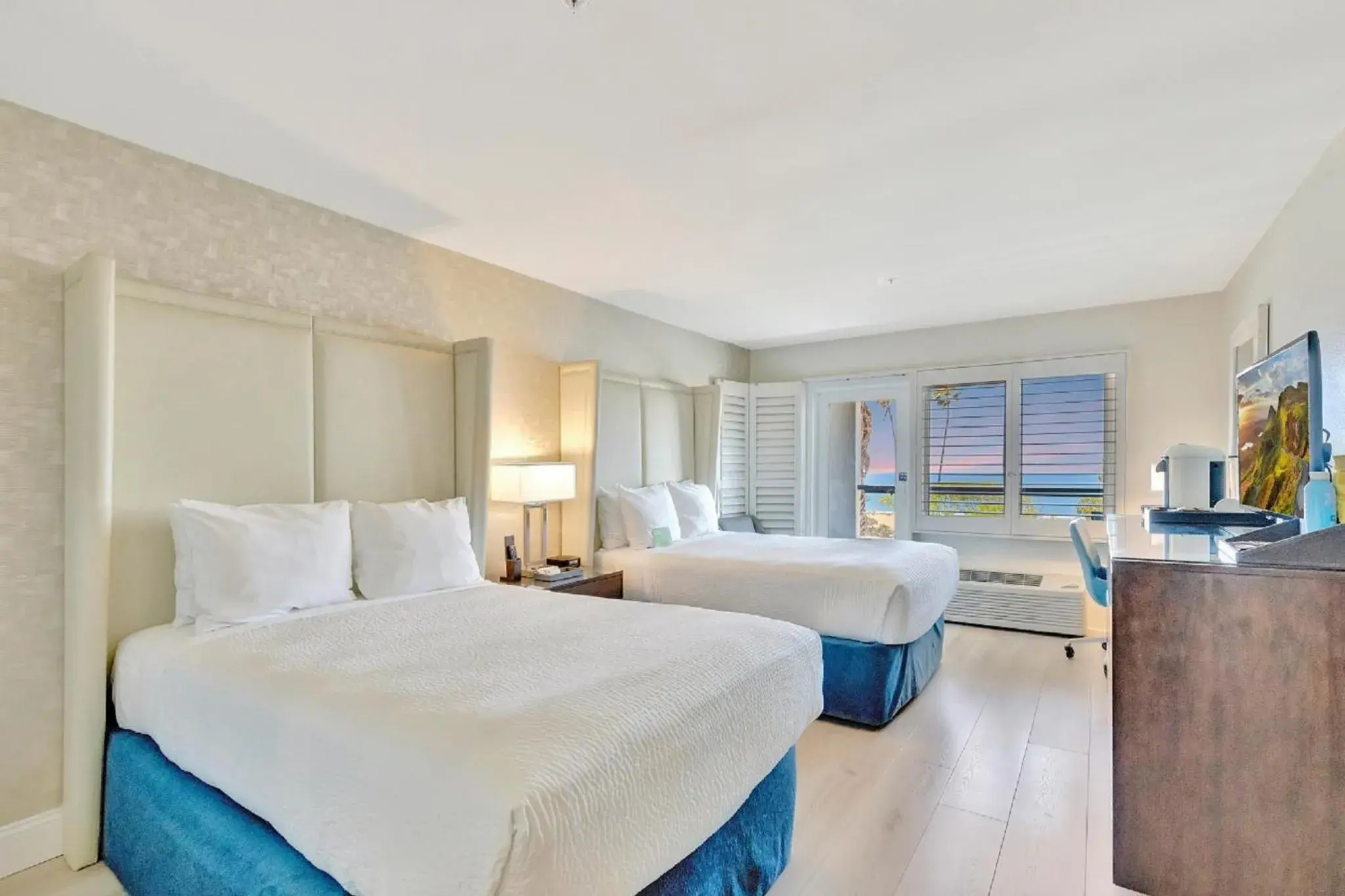 Deluxe Double Room with Two Double Beds - Ocean View in Ocean View Hotel Deluxe Double Room with Two Double Beds - Ocean View in Ocean View Hotel