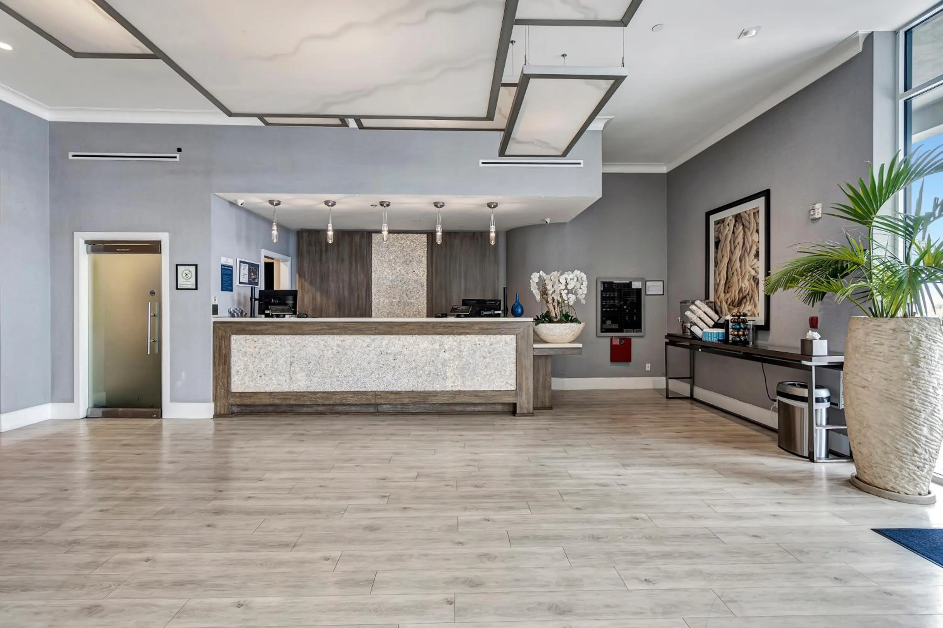 Lobby or reception in Ocean View Hotel