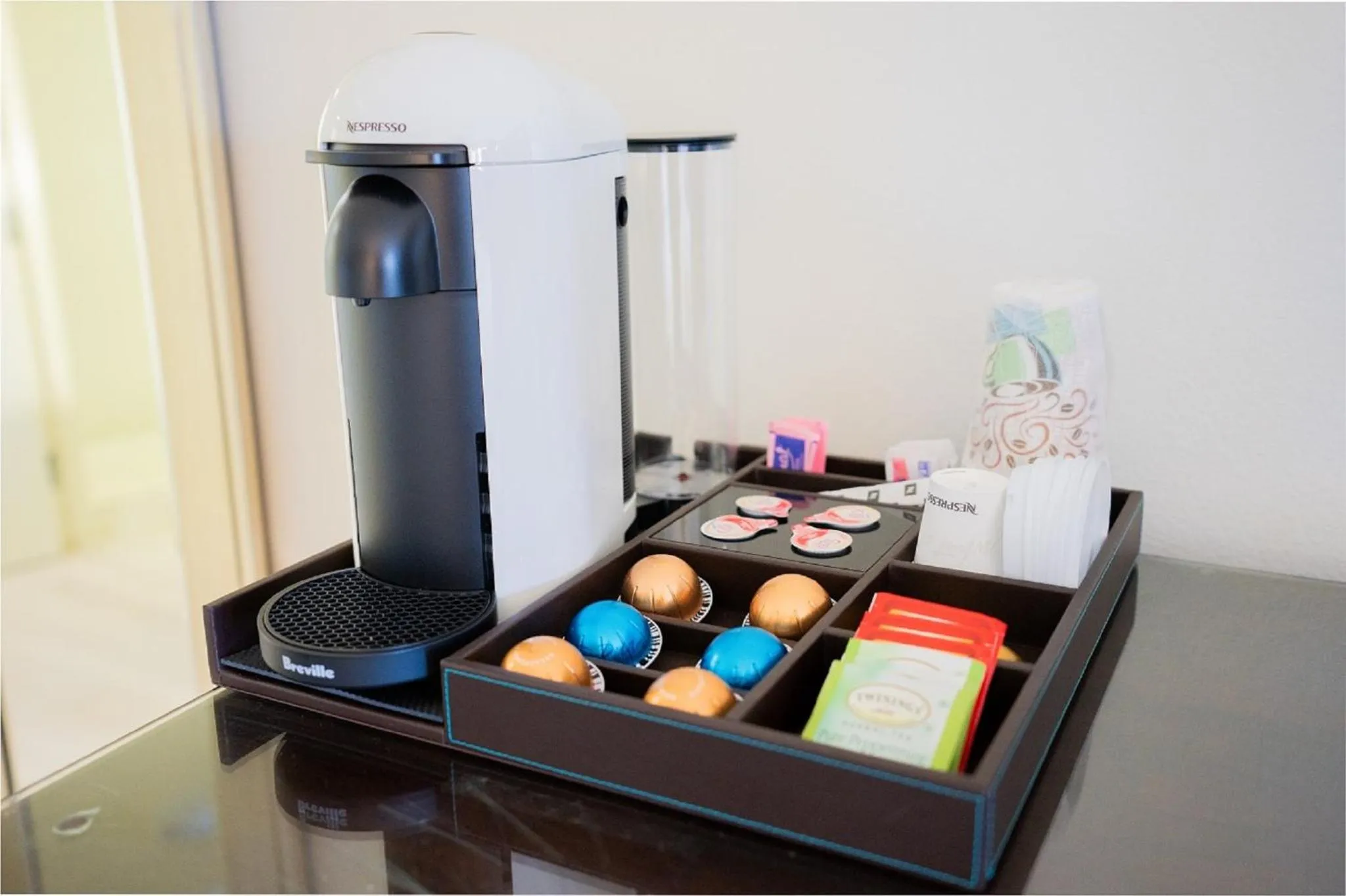 Coffee/tea facilities in Ocean View Hotel