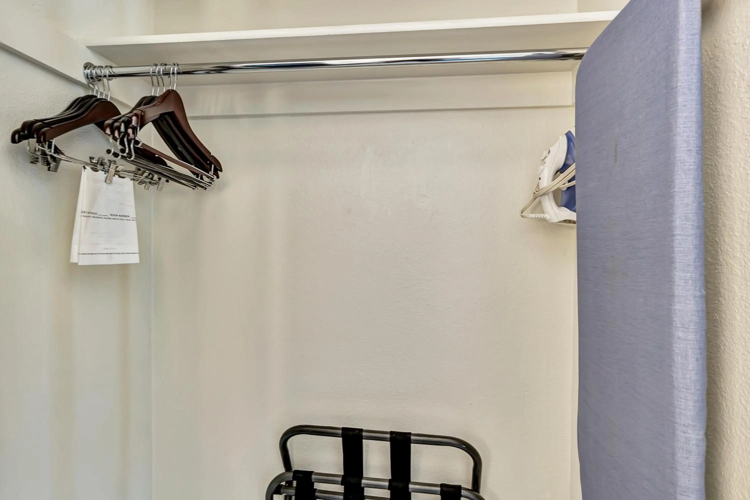 wardrobe in Ocean View Hotel