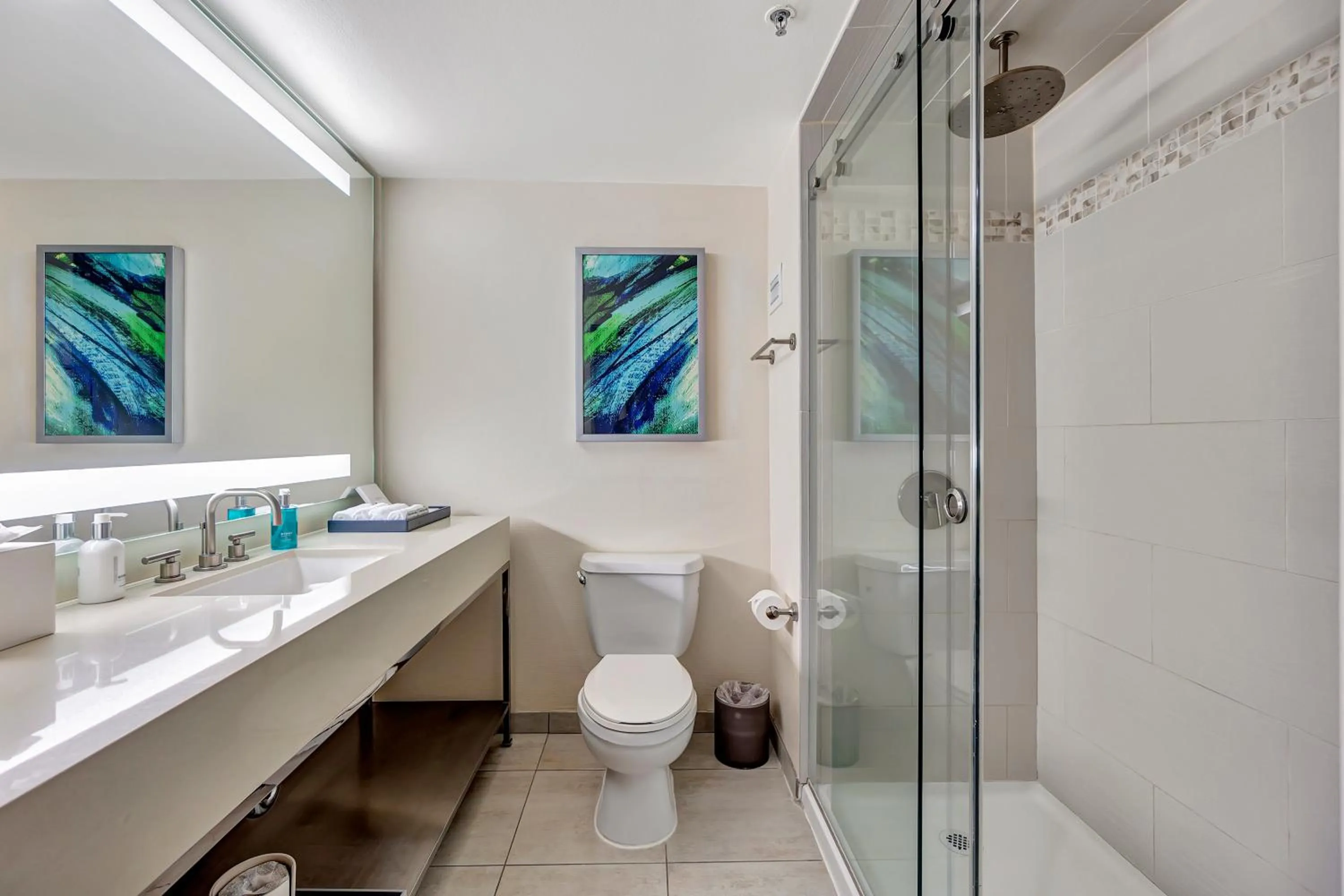 Shower in Ocean View Hotel