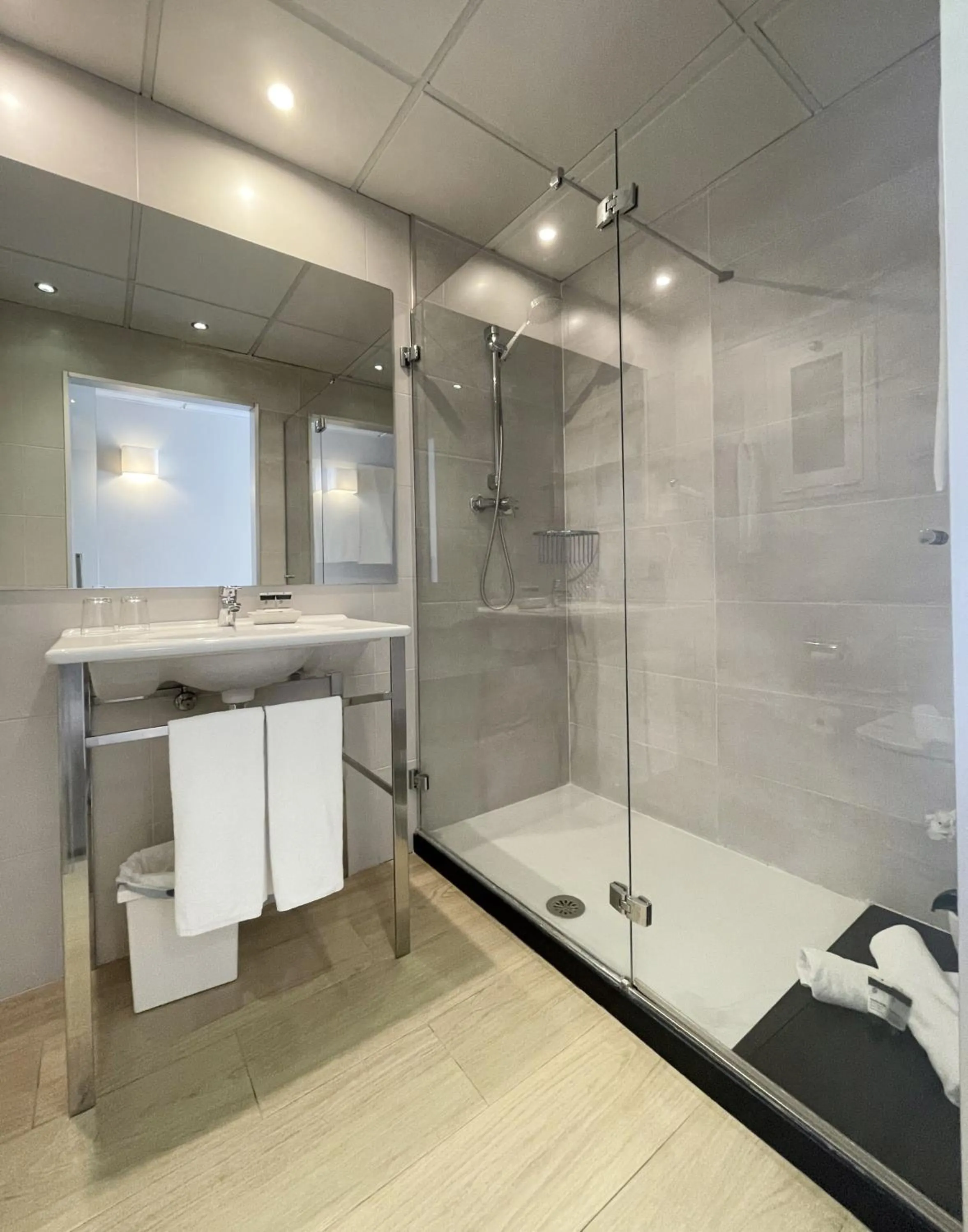 Bathroom in SM Hotel Teatre Auditori