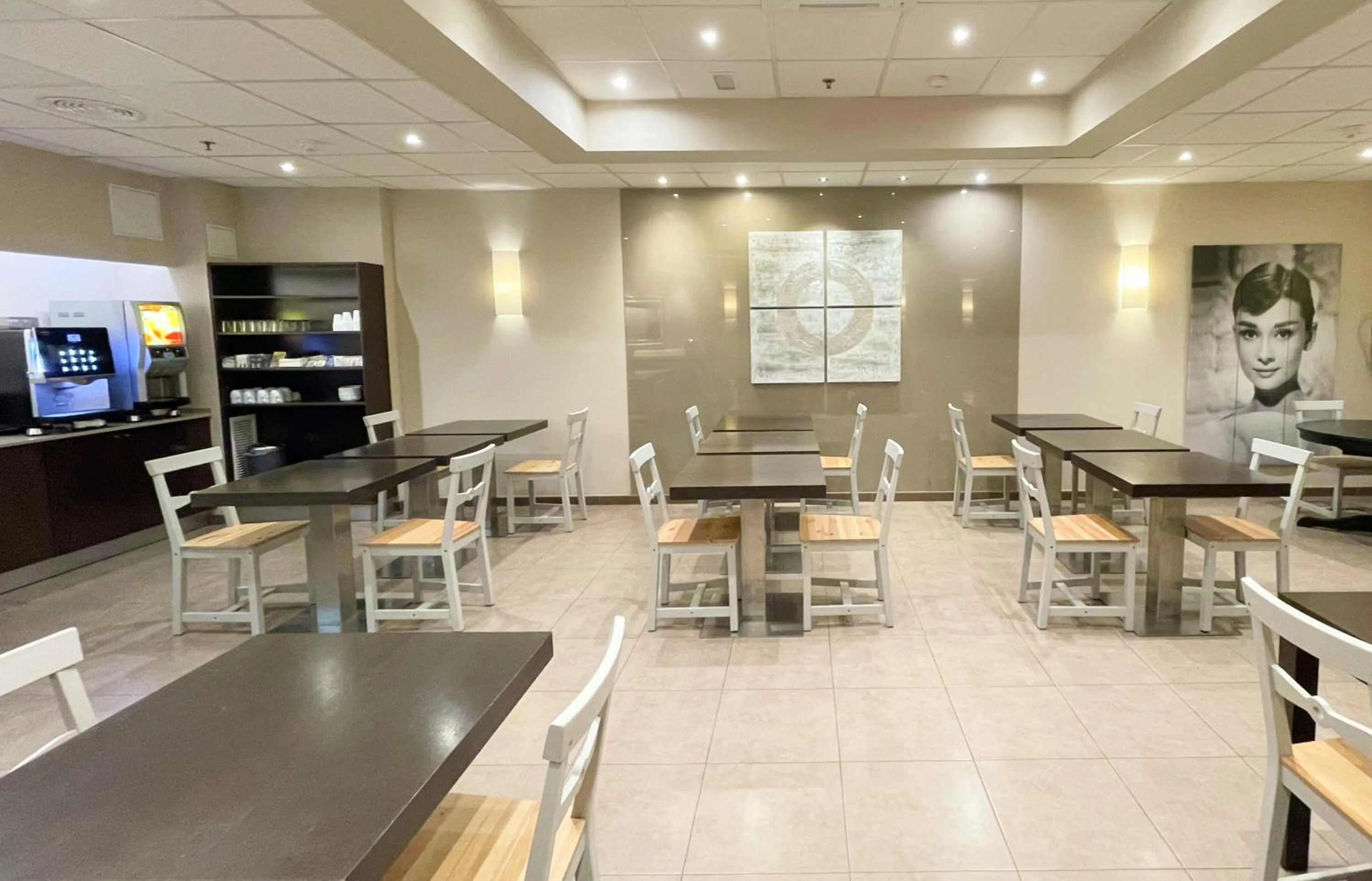 Buffet breakfast in SM Hotel Teatre Auditori