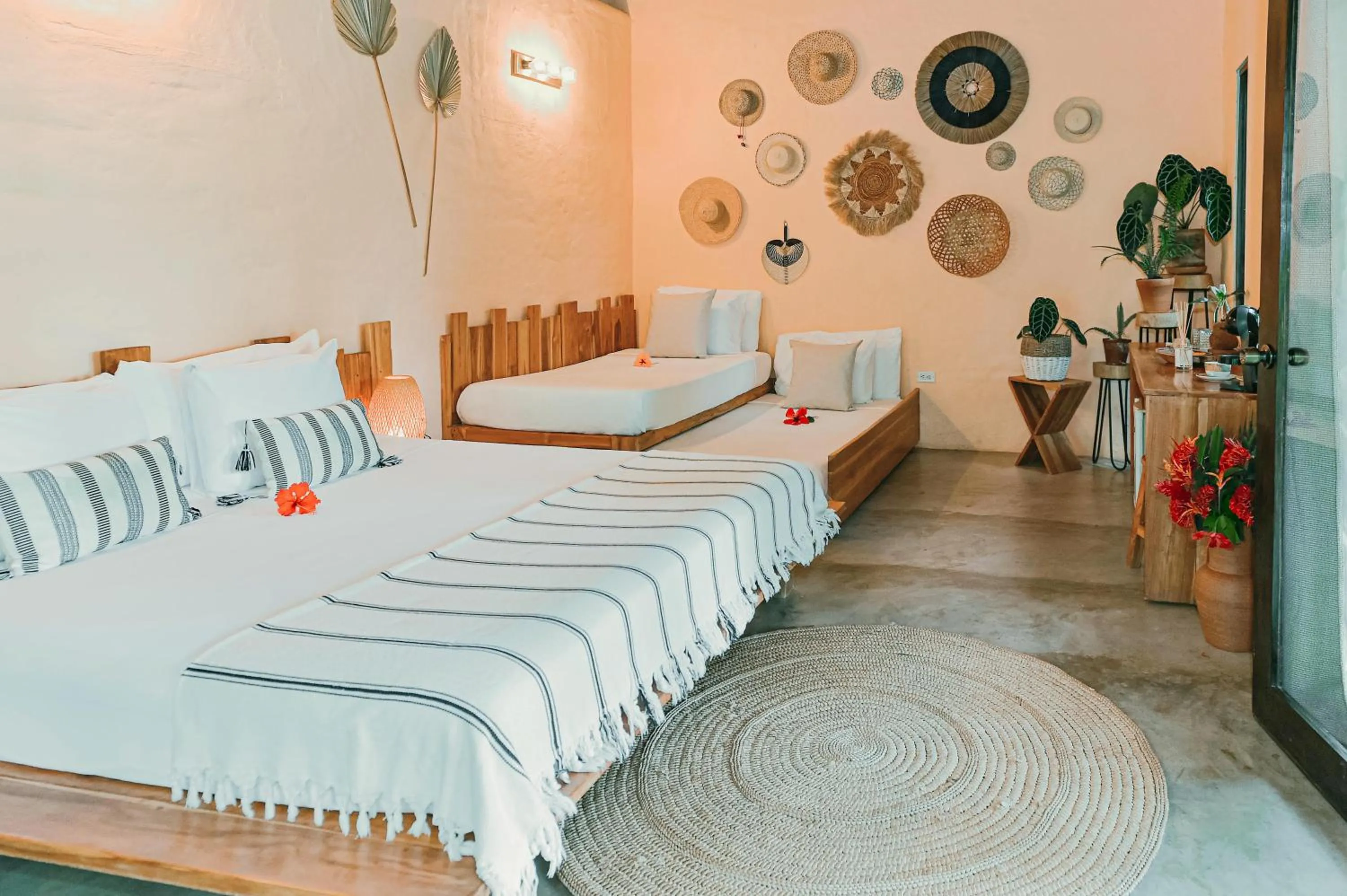 Bedroom, Bed in Villa Coco