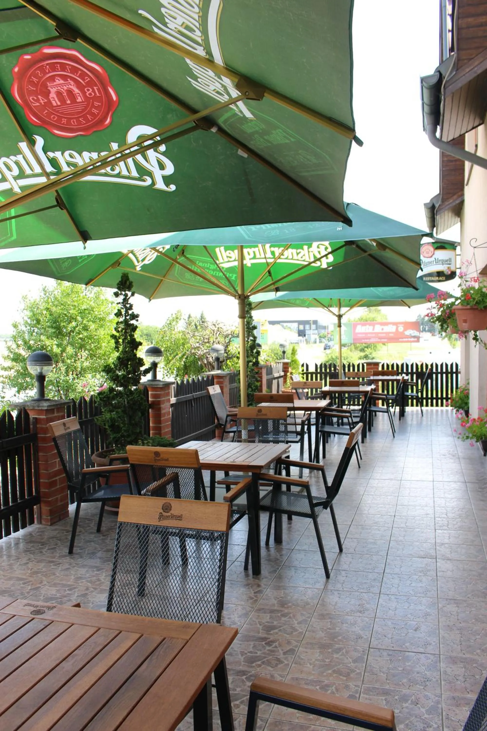 Restaurant/places to eat in Motel U Krbu