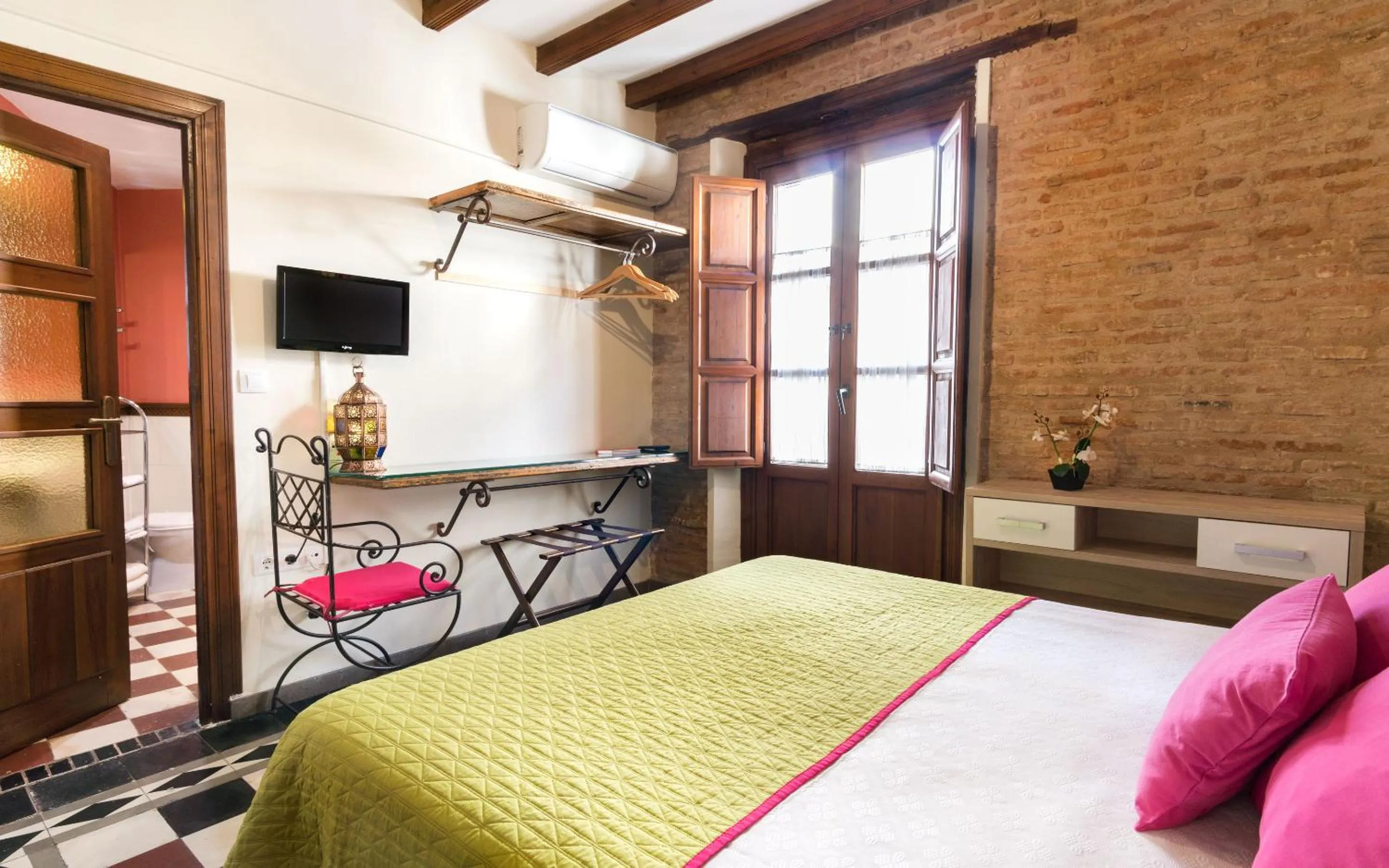 Photo of the whole room, Bed in Casa de Federico Boutique