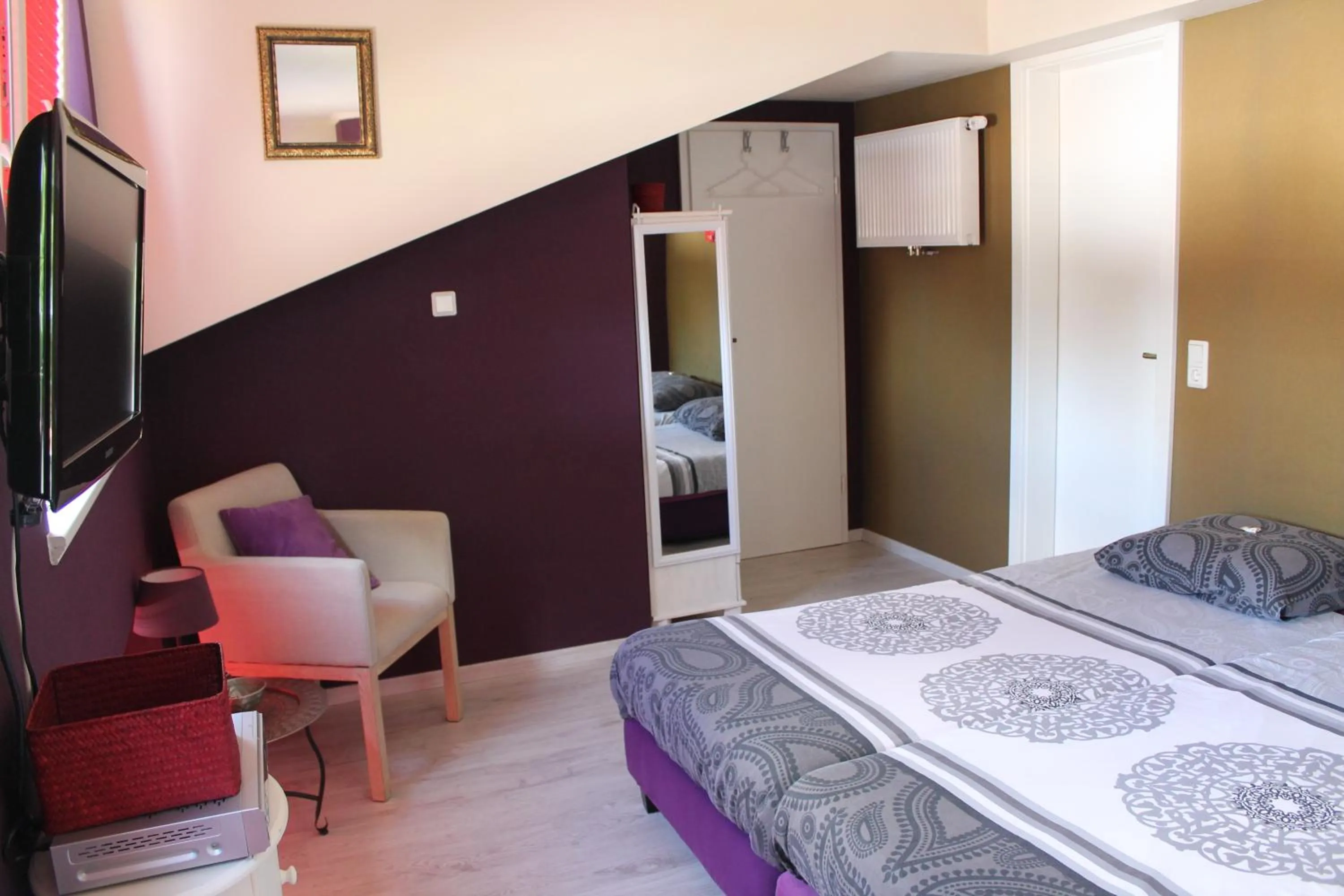 Bedroom, Bed in Hotel Groote Engel