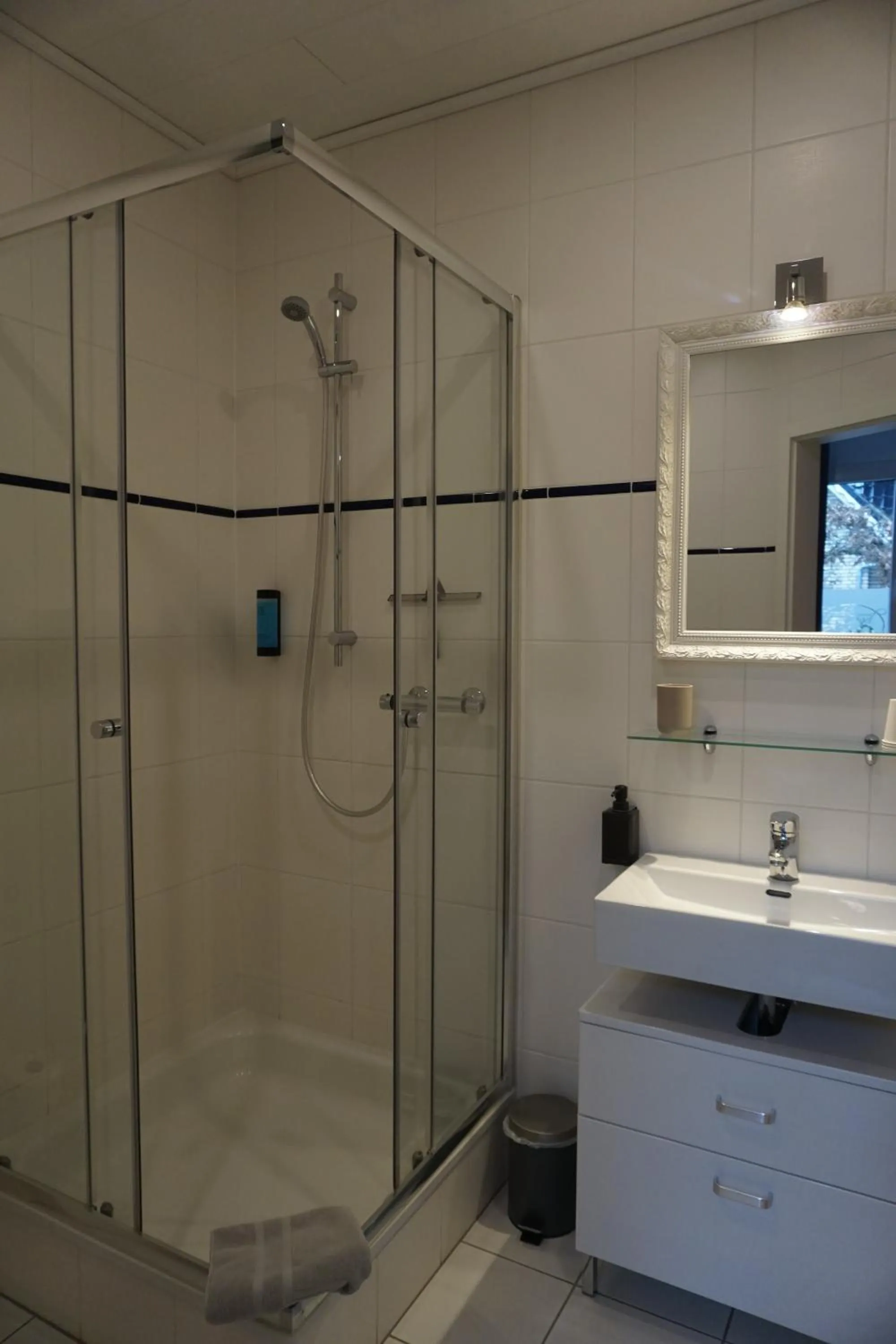 Shower in Hotel Groote Engel
