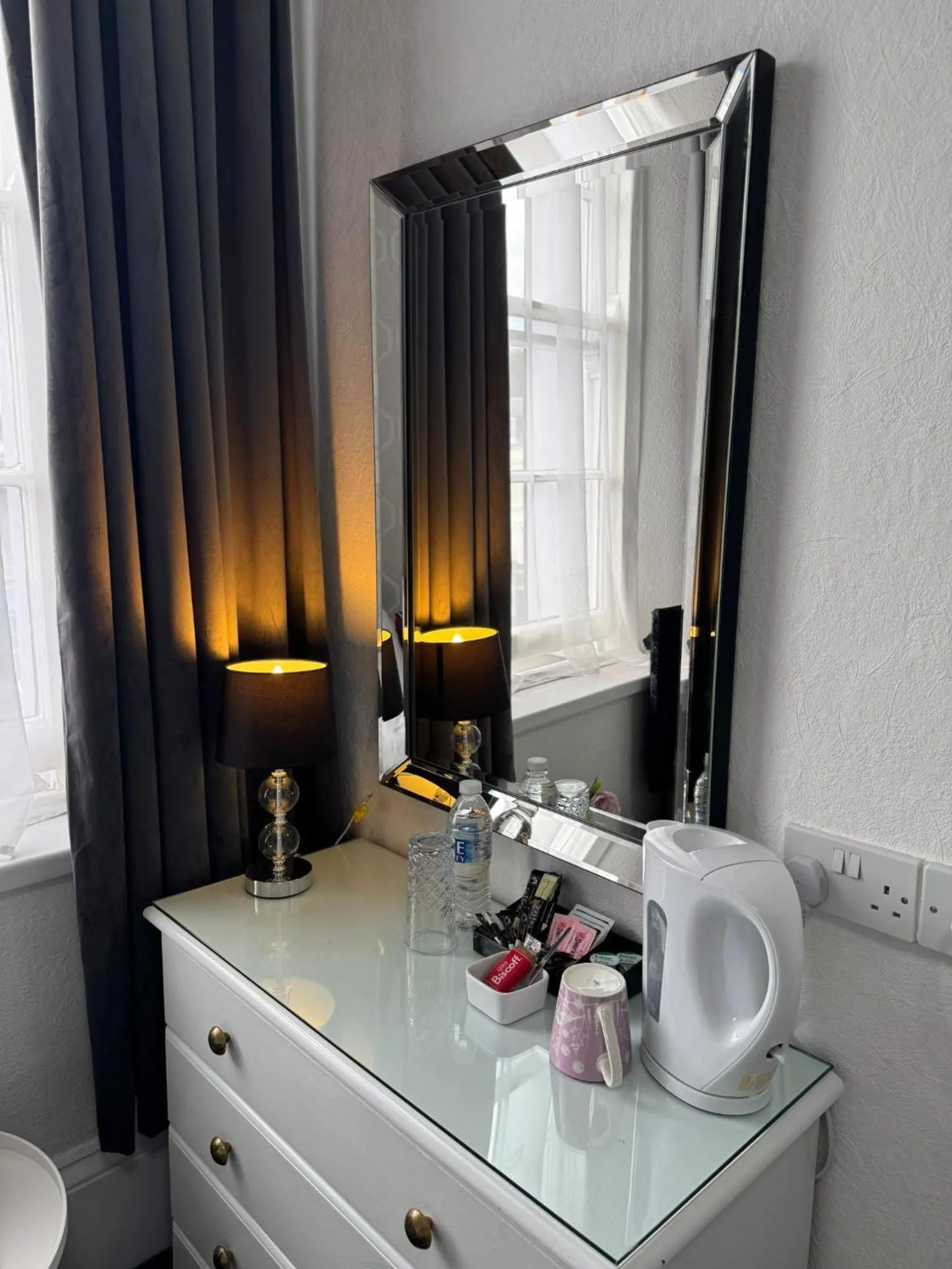 Single Room with Shower - single occupancy in The Patricia