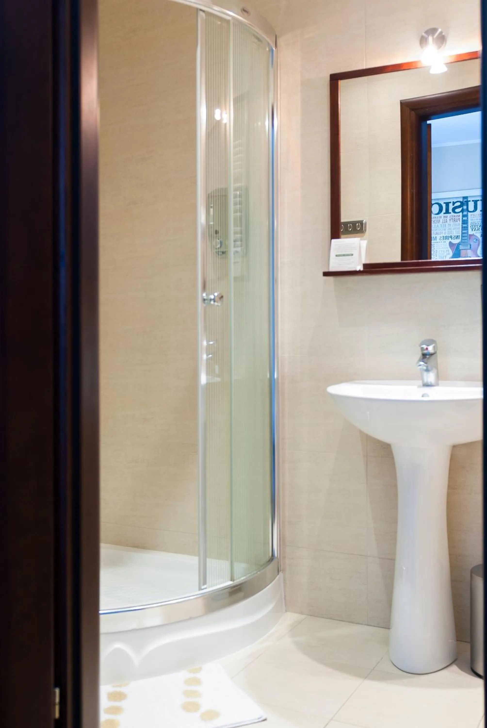 Photo of the whole room in Villa Stratus