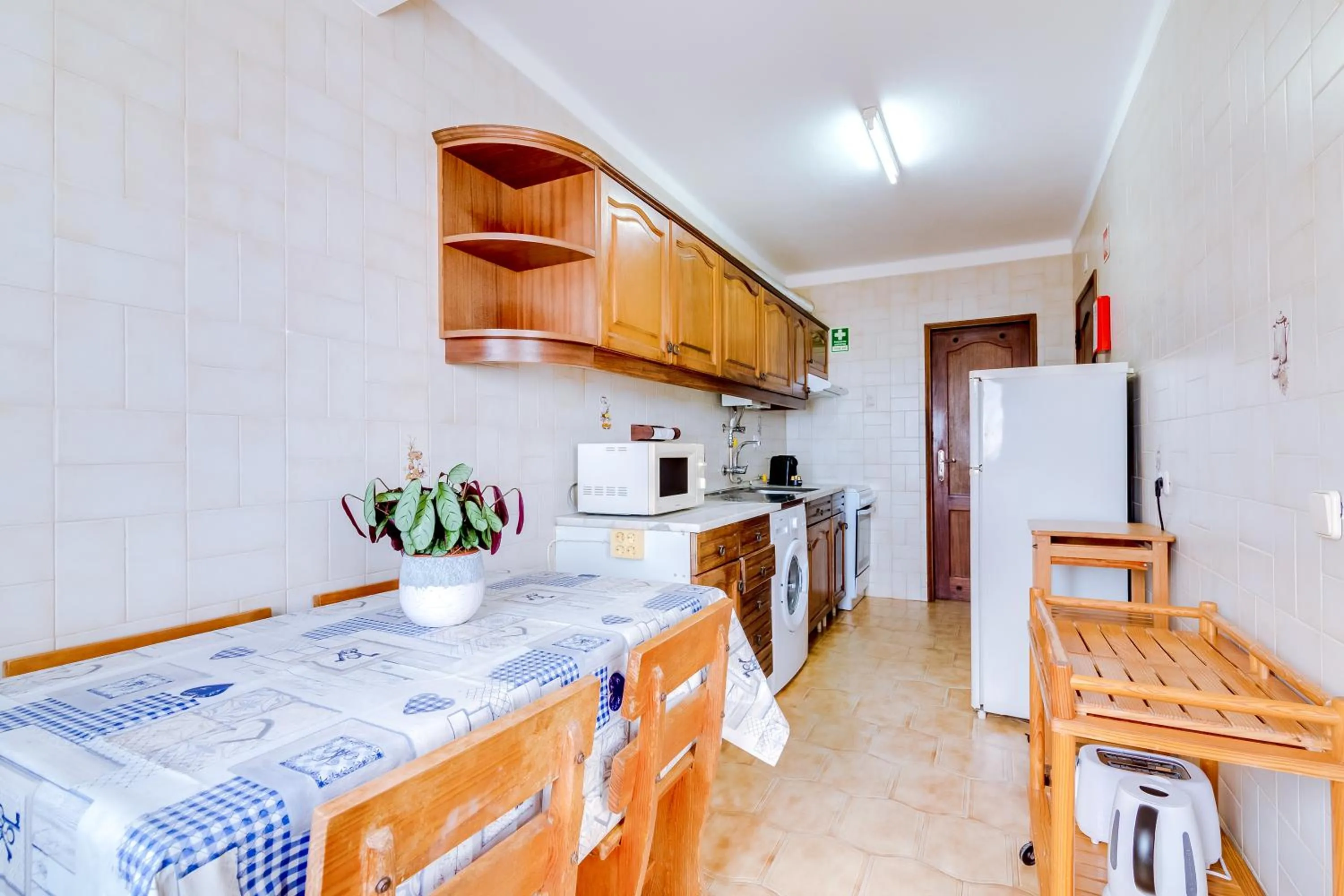 Kitchen or kitchenette in AL - Apartamento Girassol