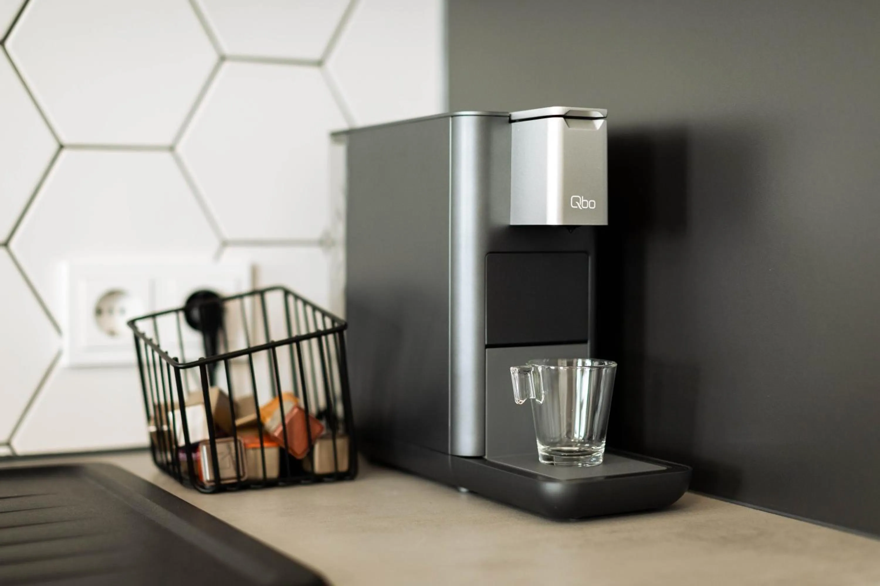 Coffee/tea facilities in Urban Jungle Apartments