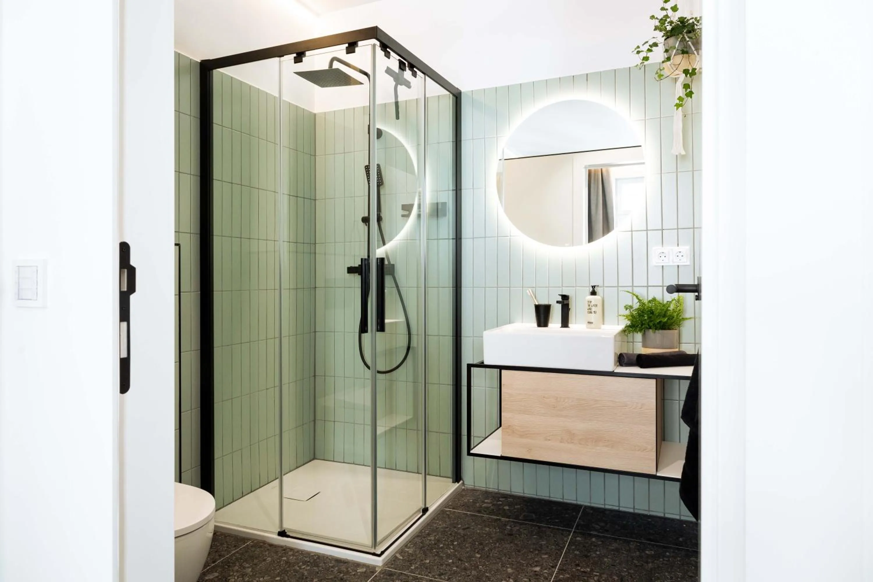 Shower in Urban Jungle Apartments