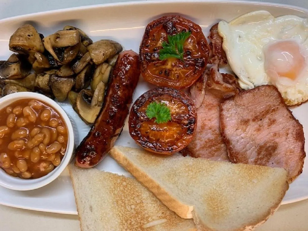 Breakfast in The Silverton Inn