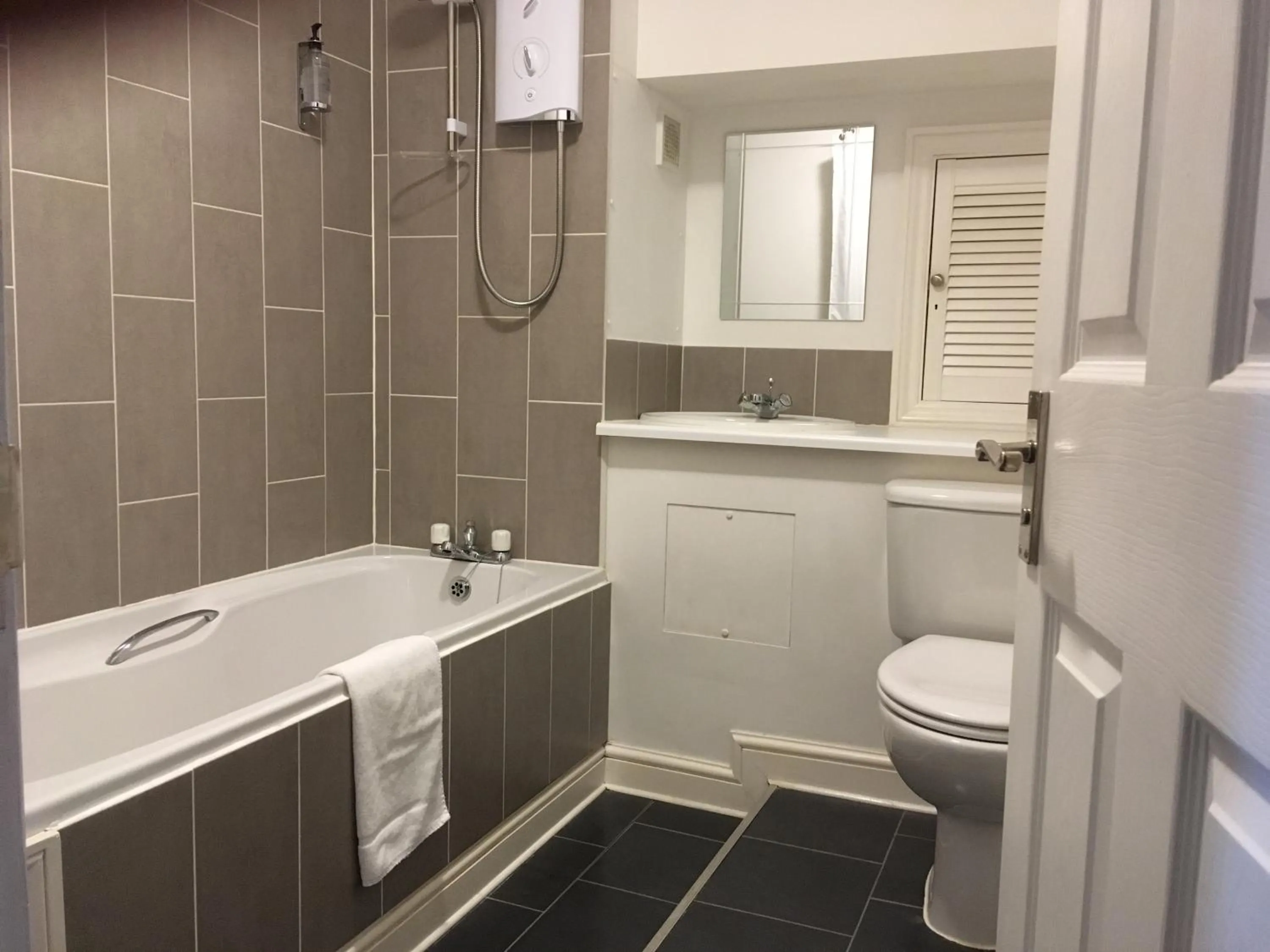 Bathroom in The Silverton Inn