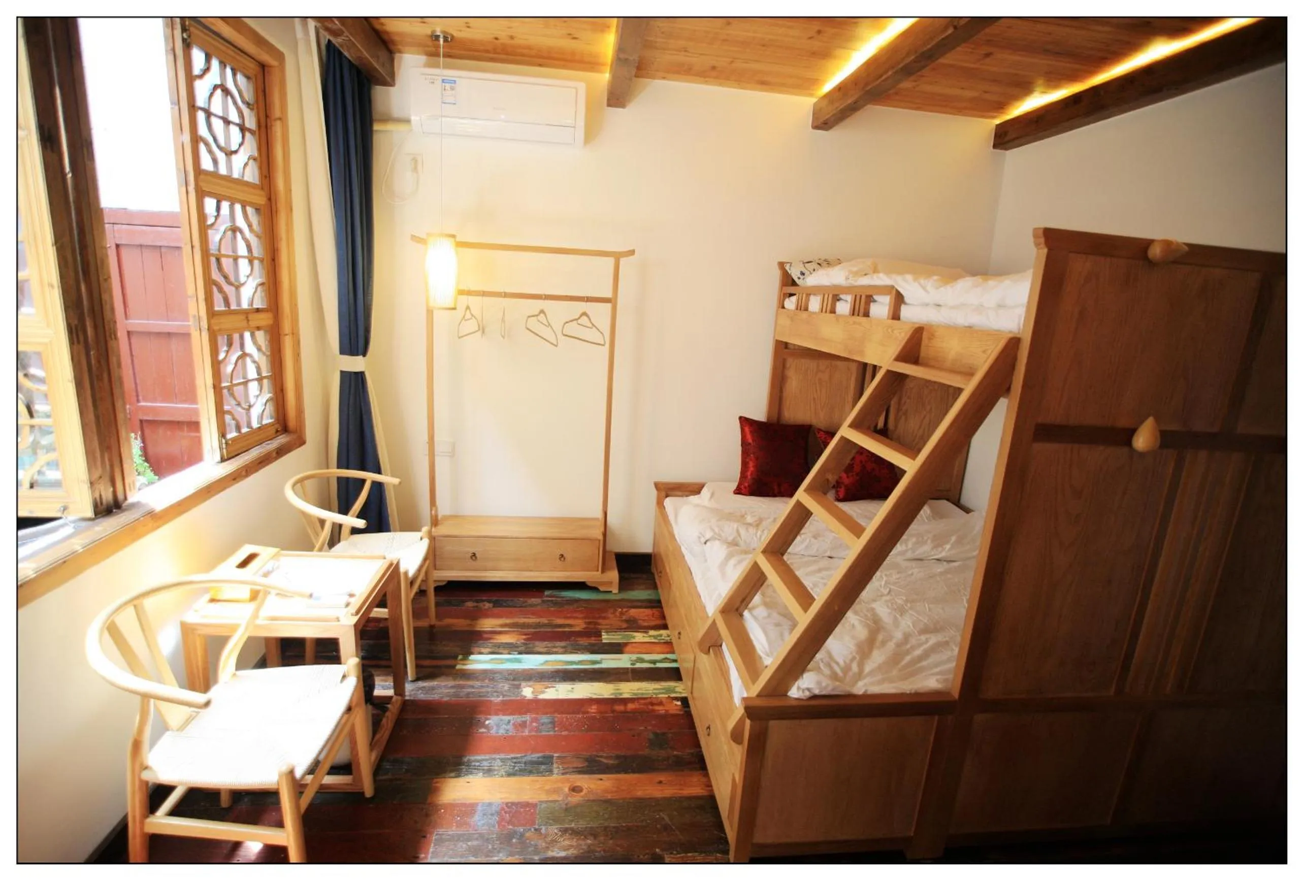 Photo of the whole room in Tongli Begonia Flowers Guesthouse