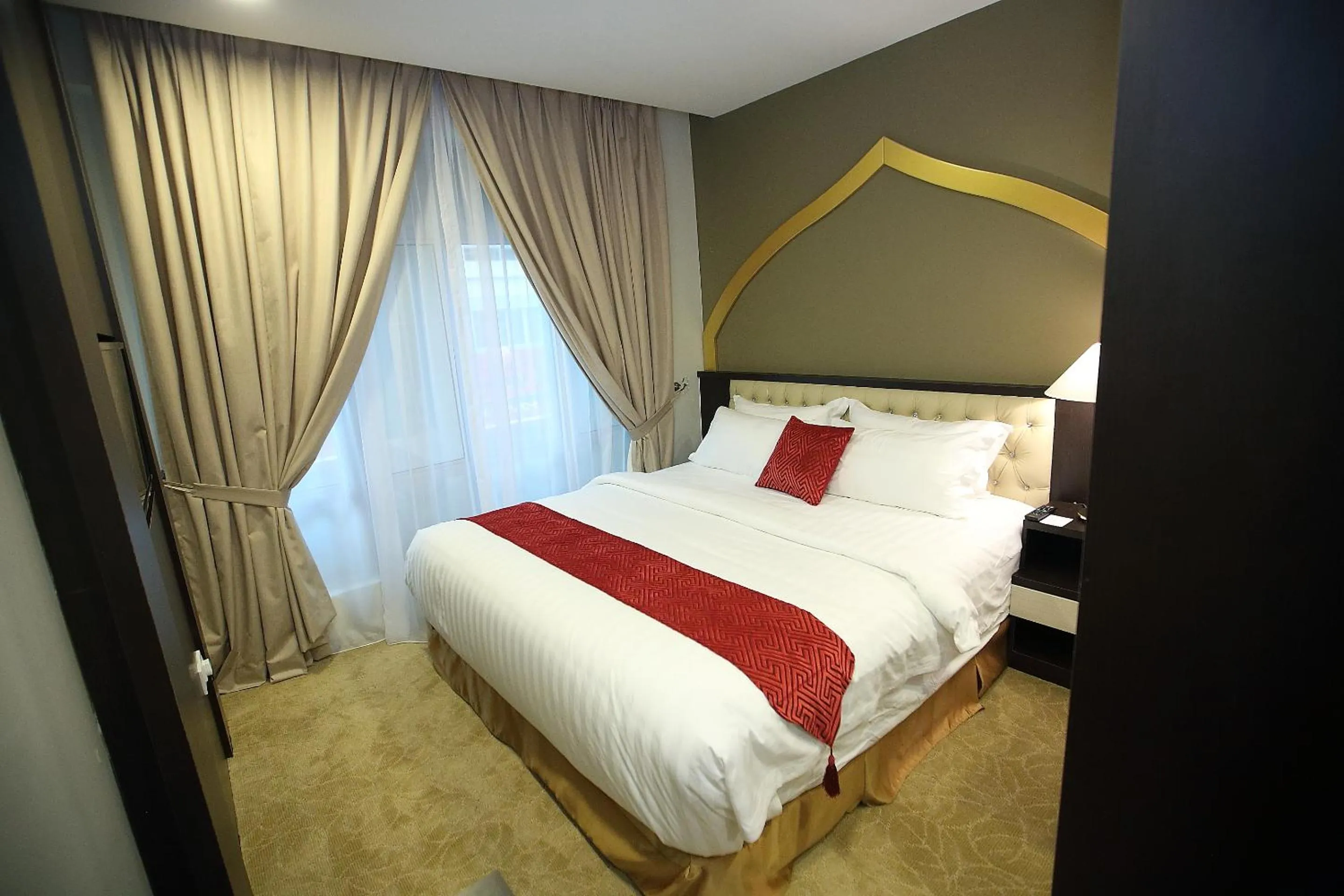 Bedroom, Bed in Al Khatiri Hotel
