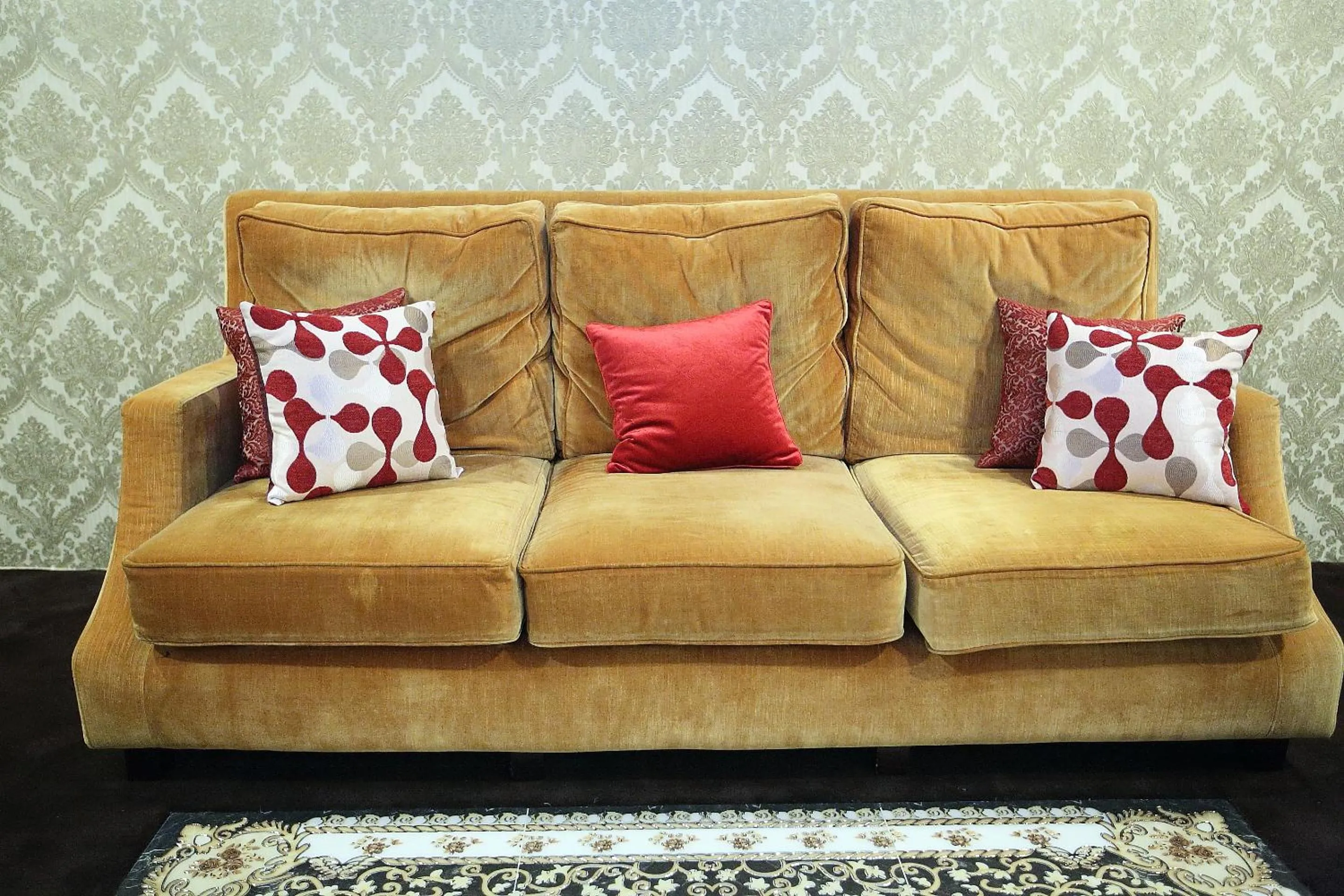 Seating area in Al Khatiri Hotel