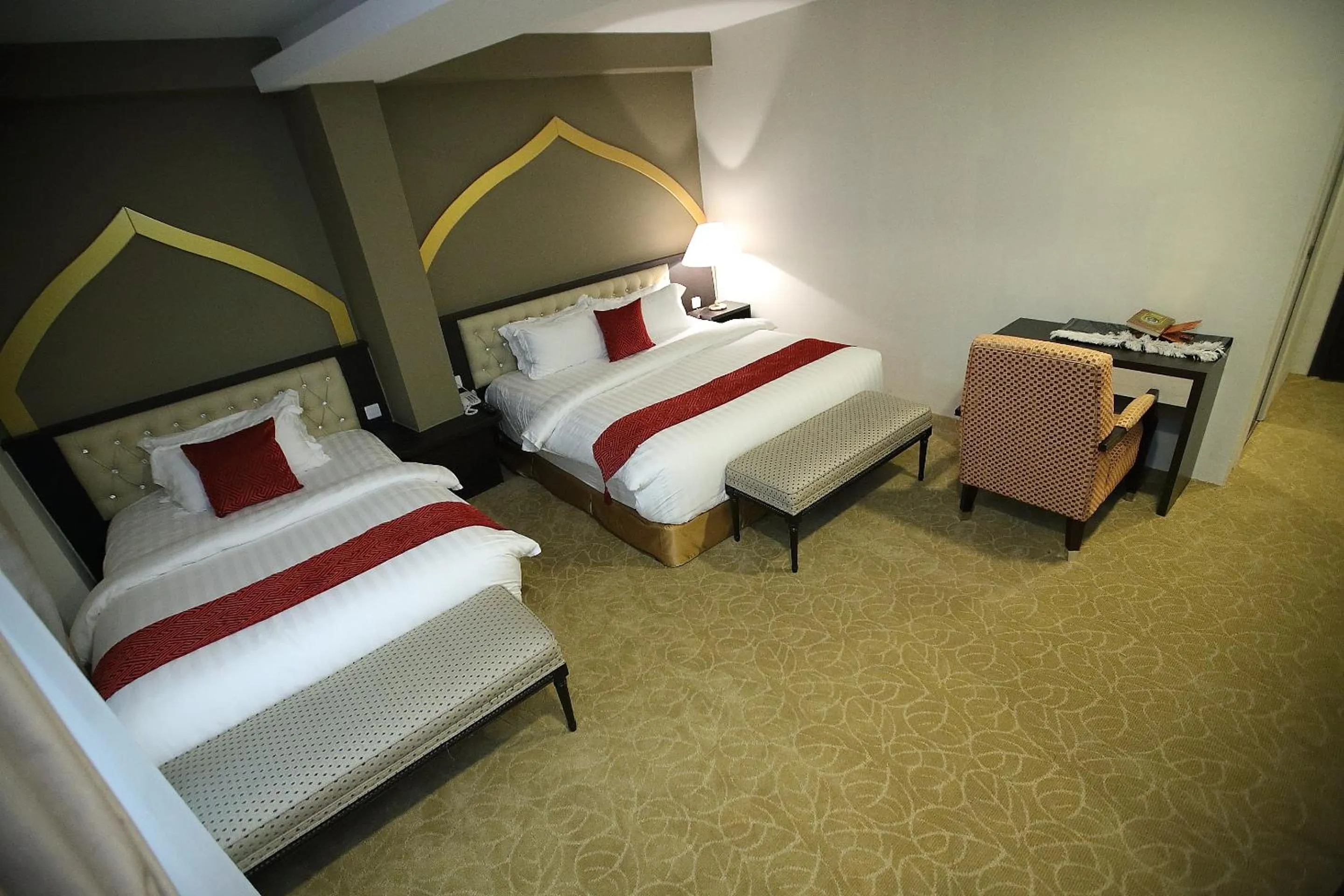 Bed in Al Khatiri Hotel