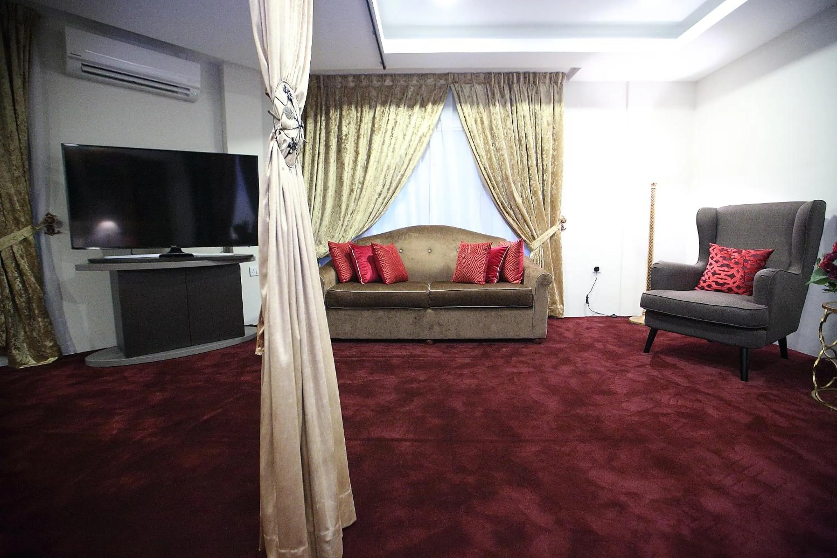 Living room in Al Khatiri Hotel