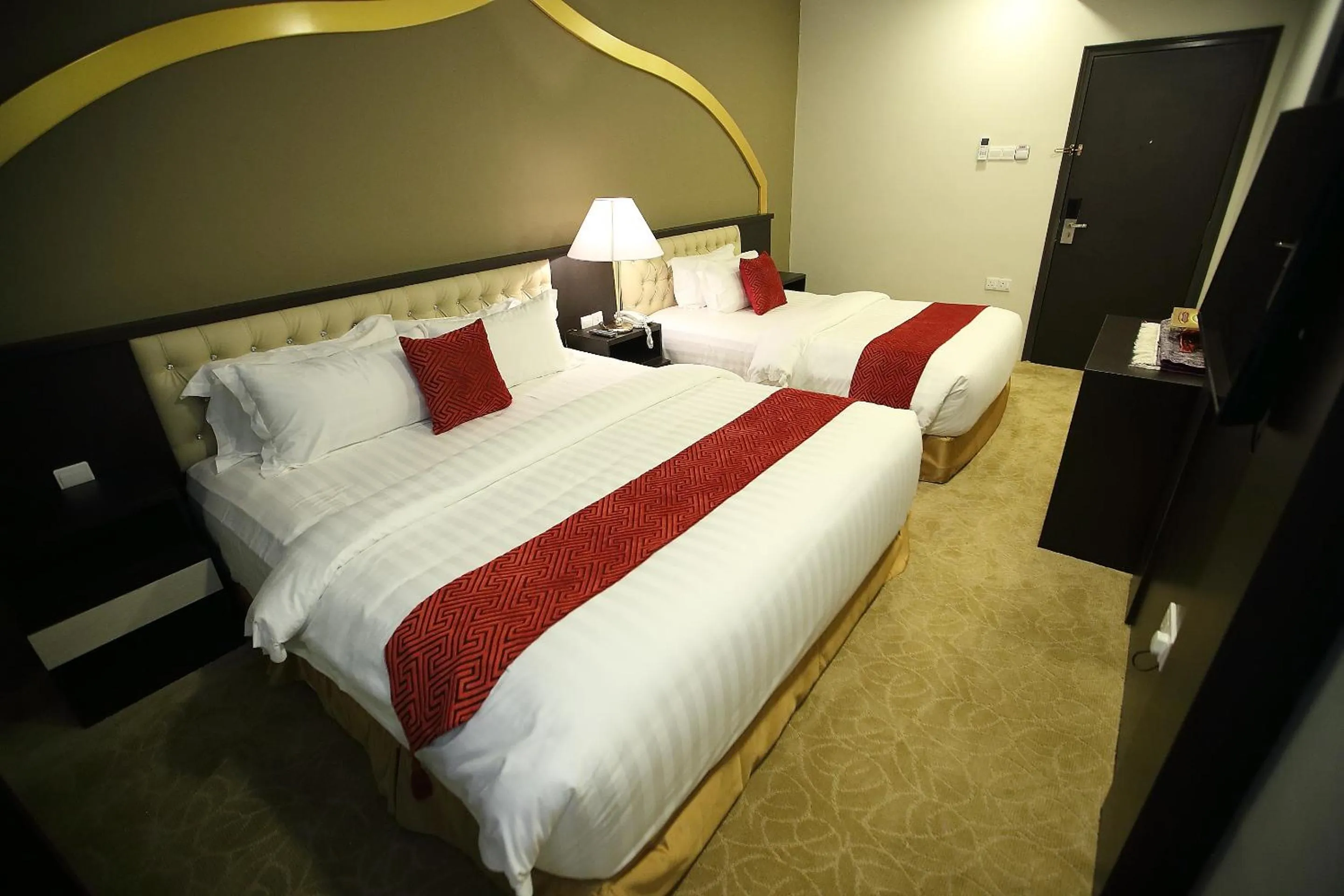 Bed in Al Khatiri Hotel