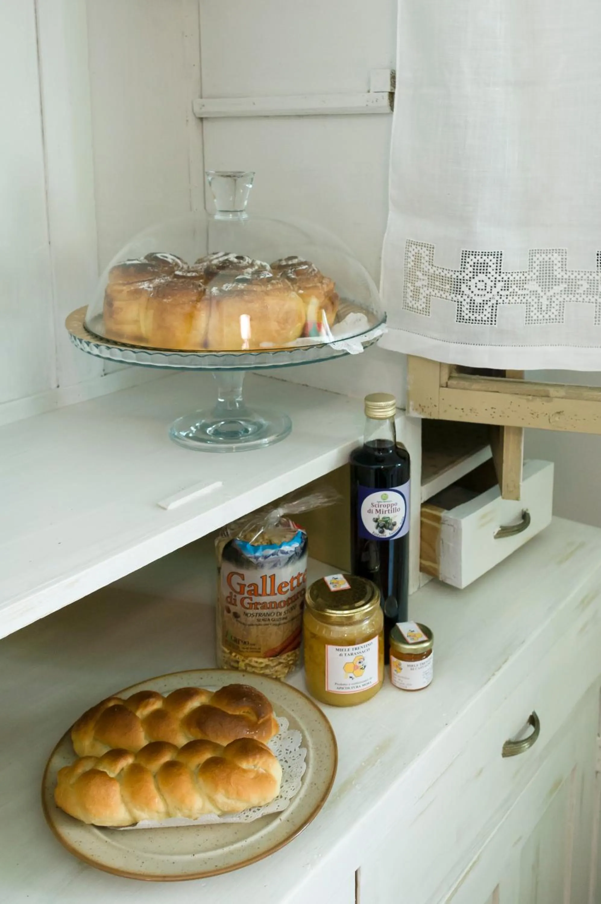 Continental breakfast in Idroblu Bondone Lago d'Idro