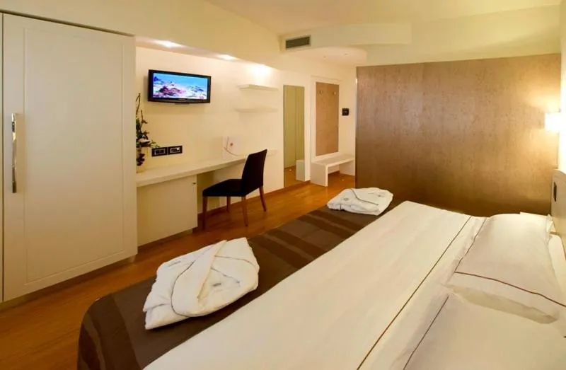 Decorative detail, Bed in Hotel Napoleon