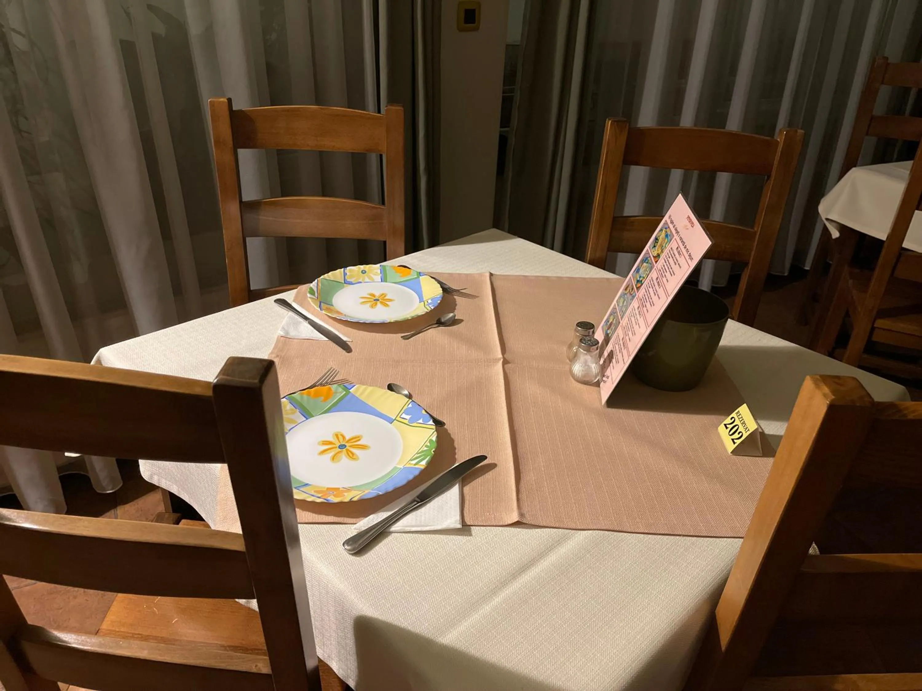 Food and drinks in Pensiunea Luiza