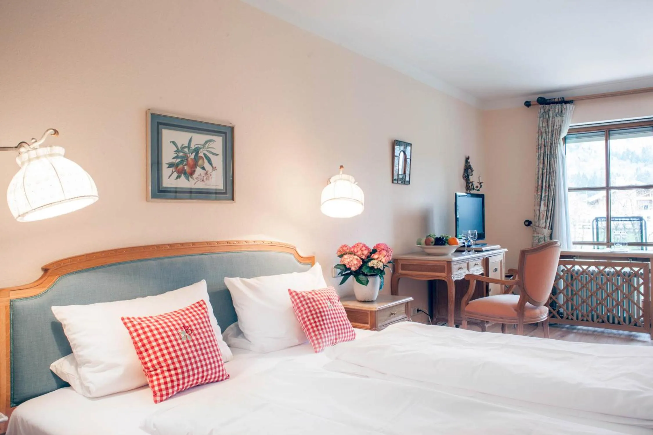 Bed in Hotel Bachmair Alpina