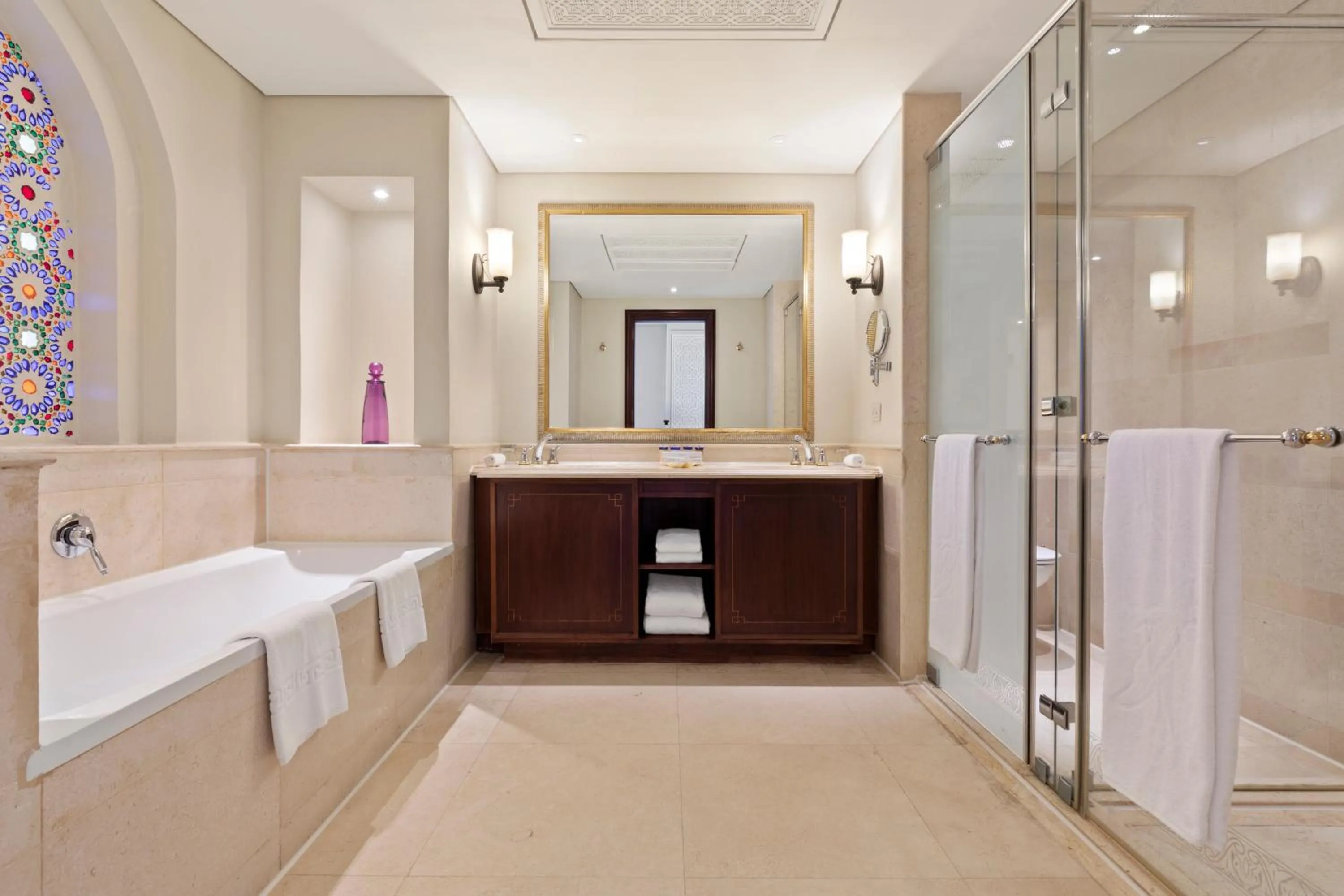 Bathroom in Pickalbatros The Palace Port Ghalib