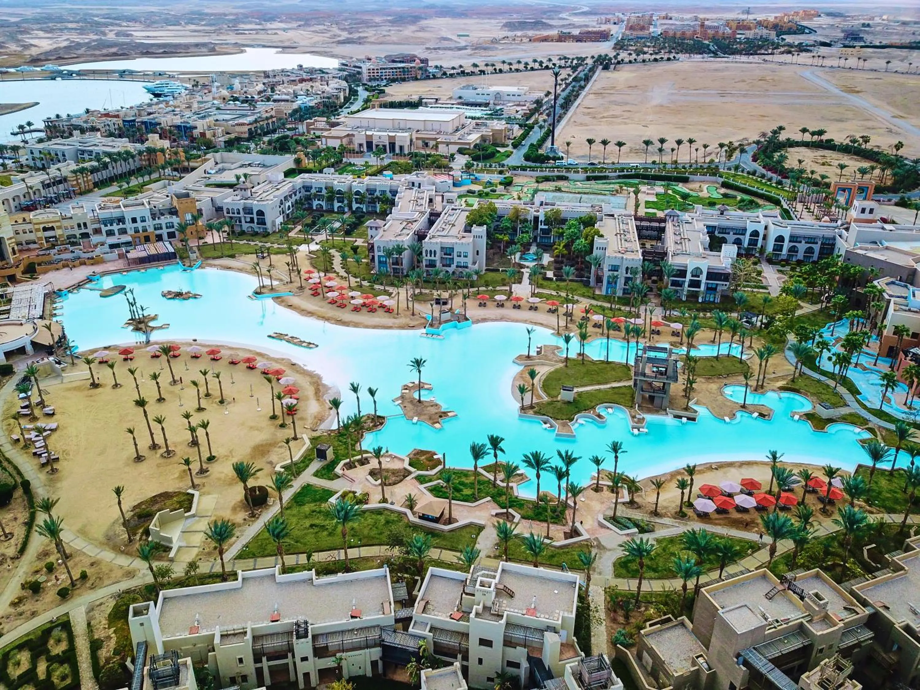 Property building in Pickalbatros The Palace Port Ghalib